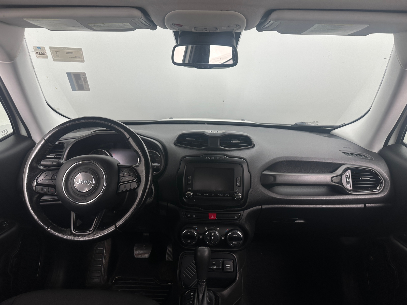 Thumbnail: 2017 Jeep Renegade - 3