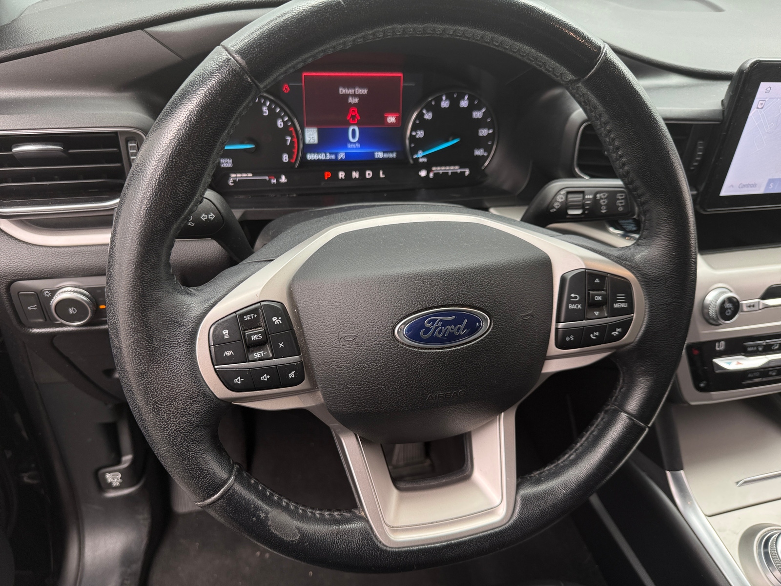 Thumbnail: 2021 Ford Explorer - 4