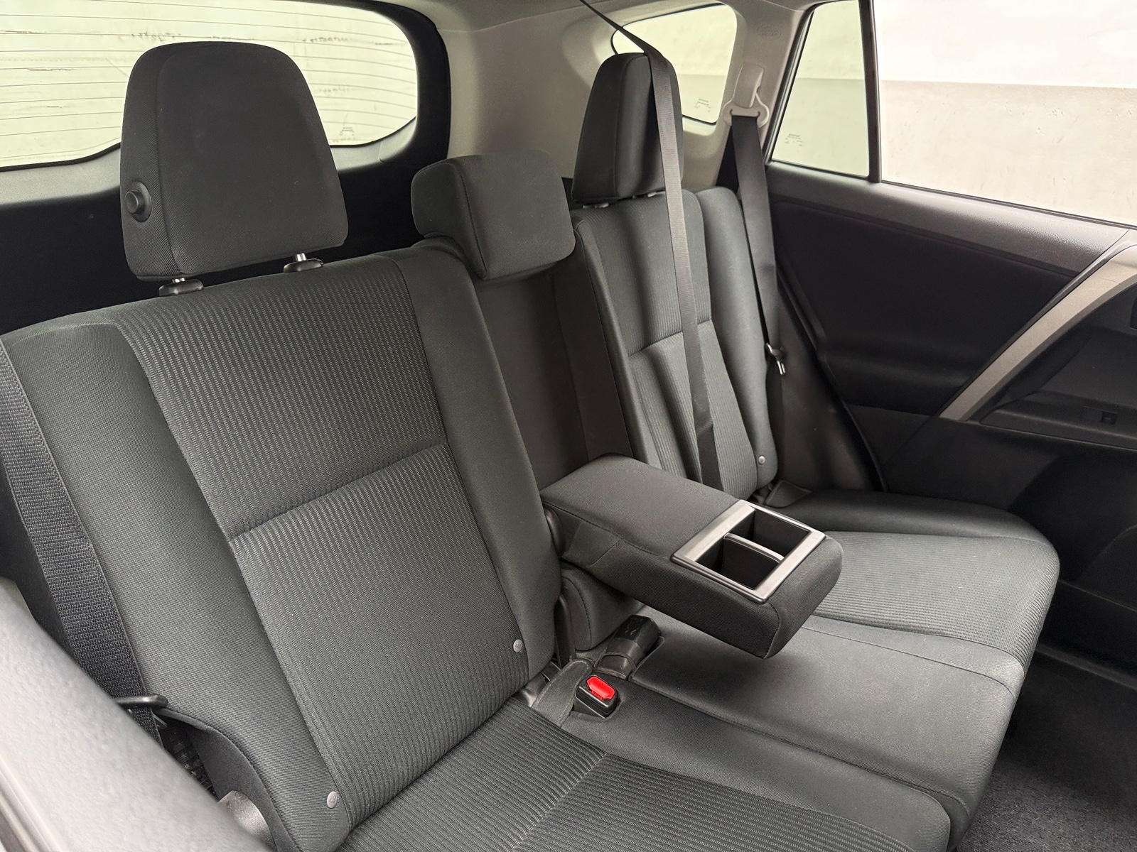 Thumbnail: 2017 Toyota RAV4 - 6