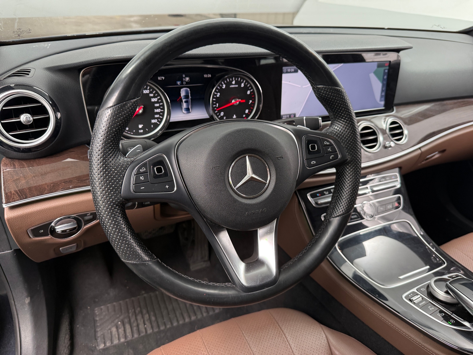 Thumbnail: 2017 Mercedes-Benz E-Class - 4