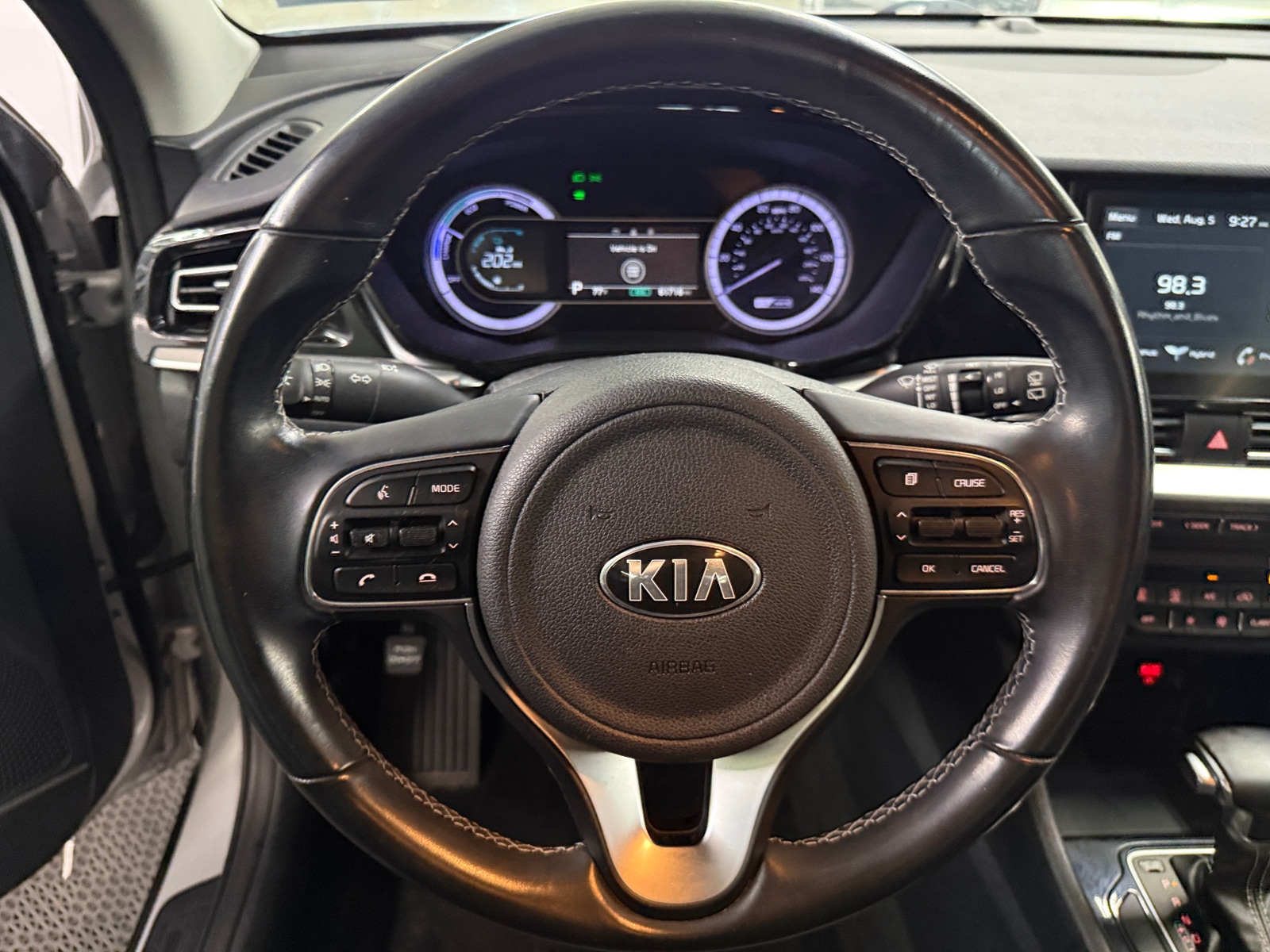 Thumbnail: 2020 Kia Niro - 5