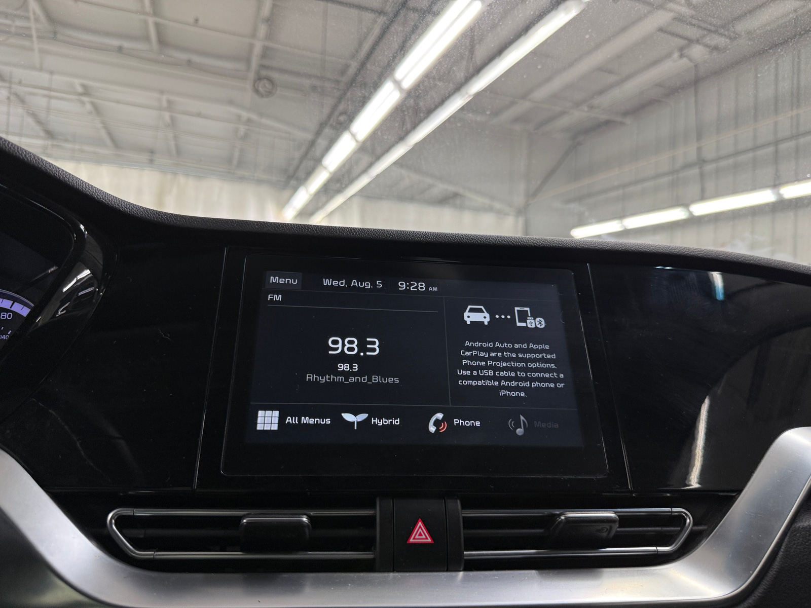 Thumbnail: 2020 Kia Niro - 4