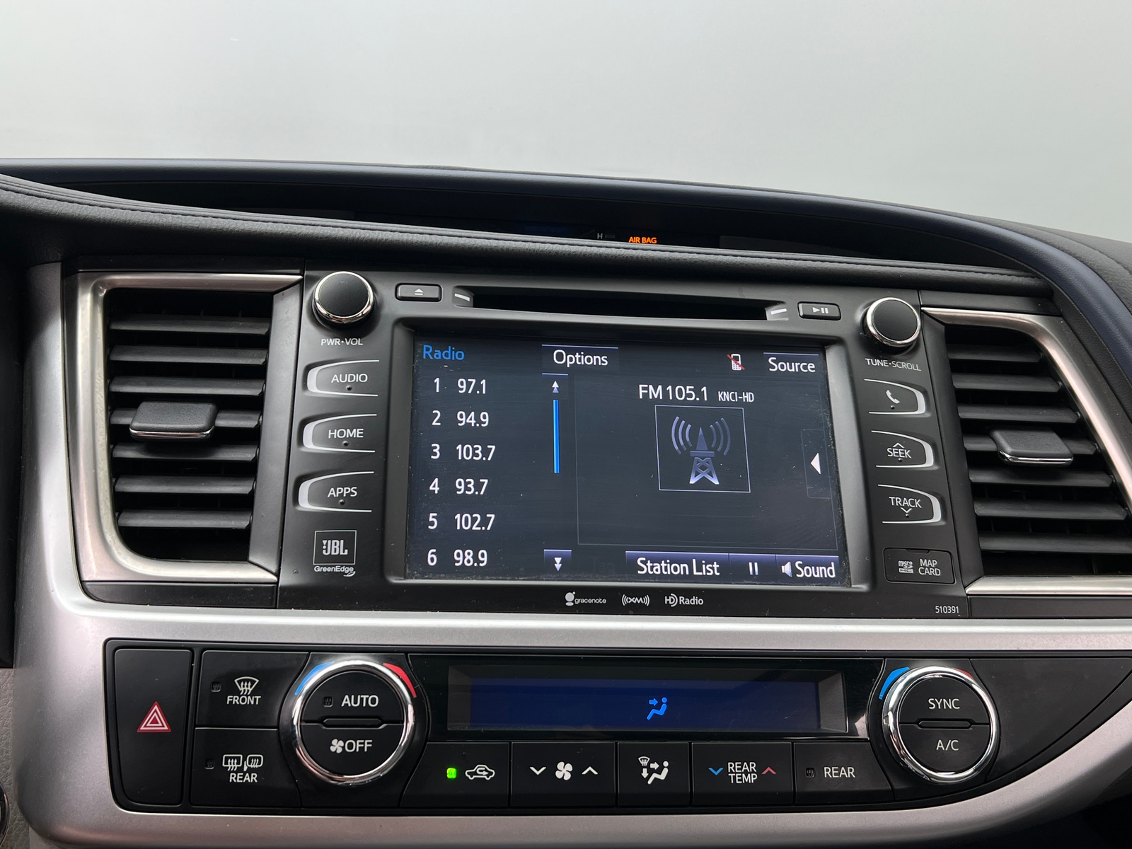 Thumbnail: 2019 Toyota Highlander - 3