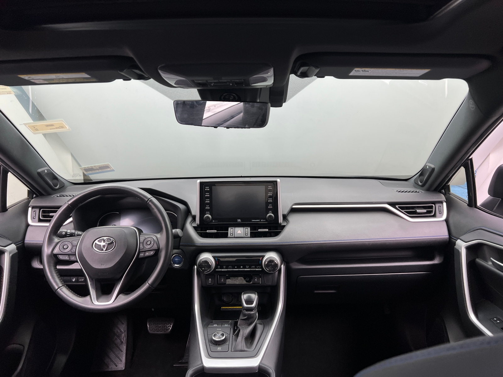 Thumbnail: 2020 Toyota RAV4 - 2