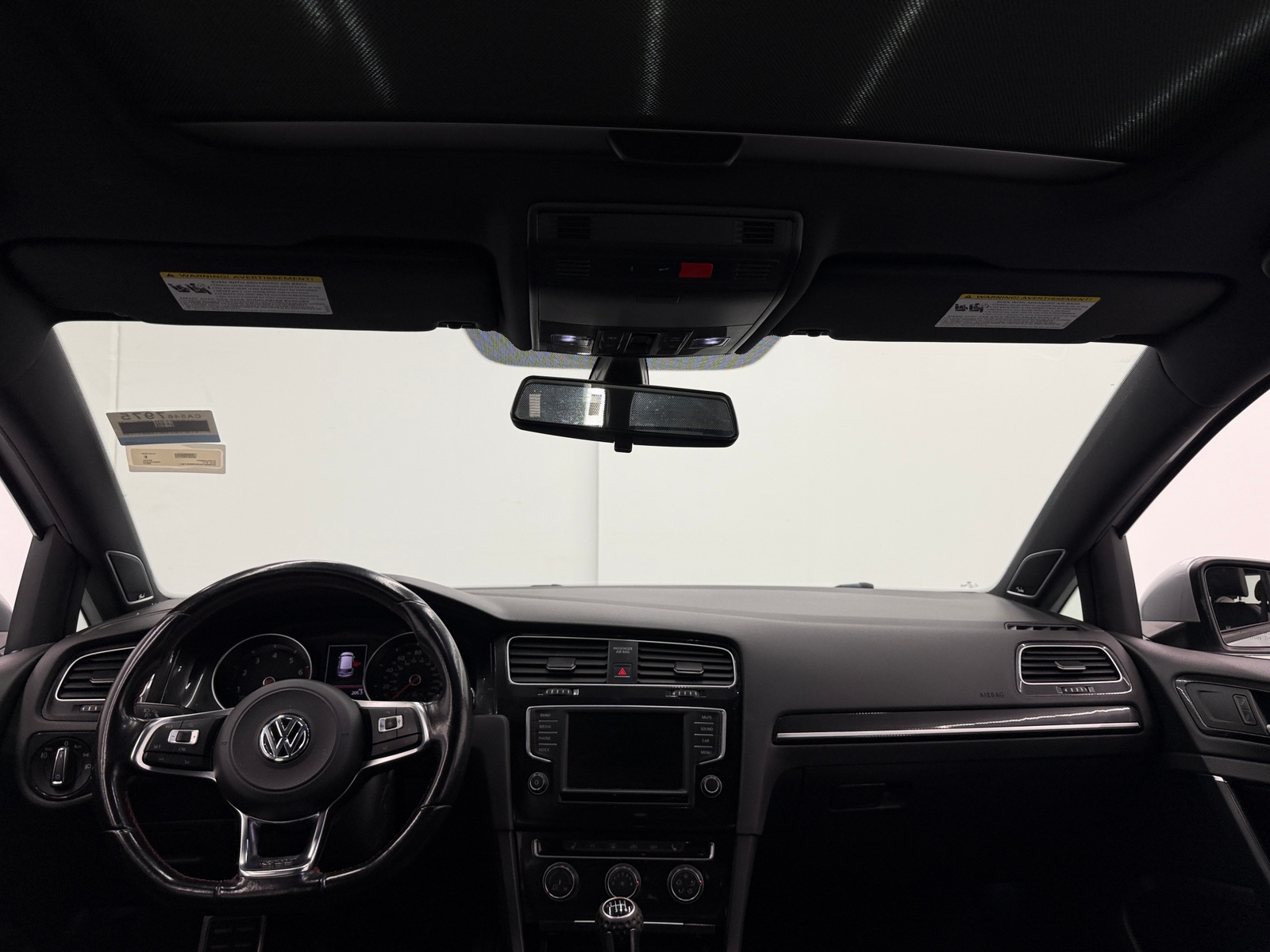 Thumbnail: 2017 Volkswagen Golf - 2