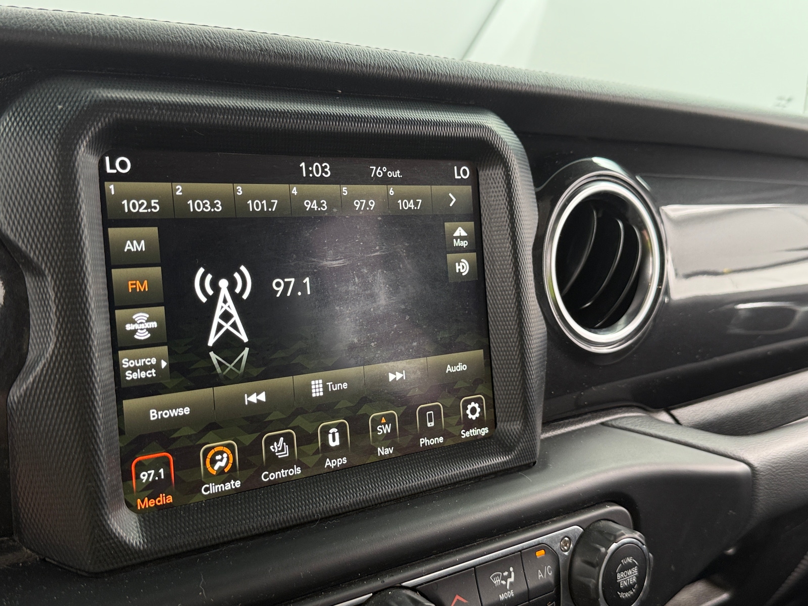Thumbnail: 2022 Jeep Wrangler - 3
