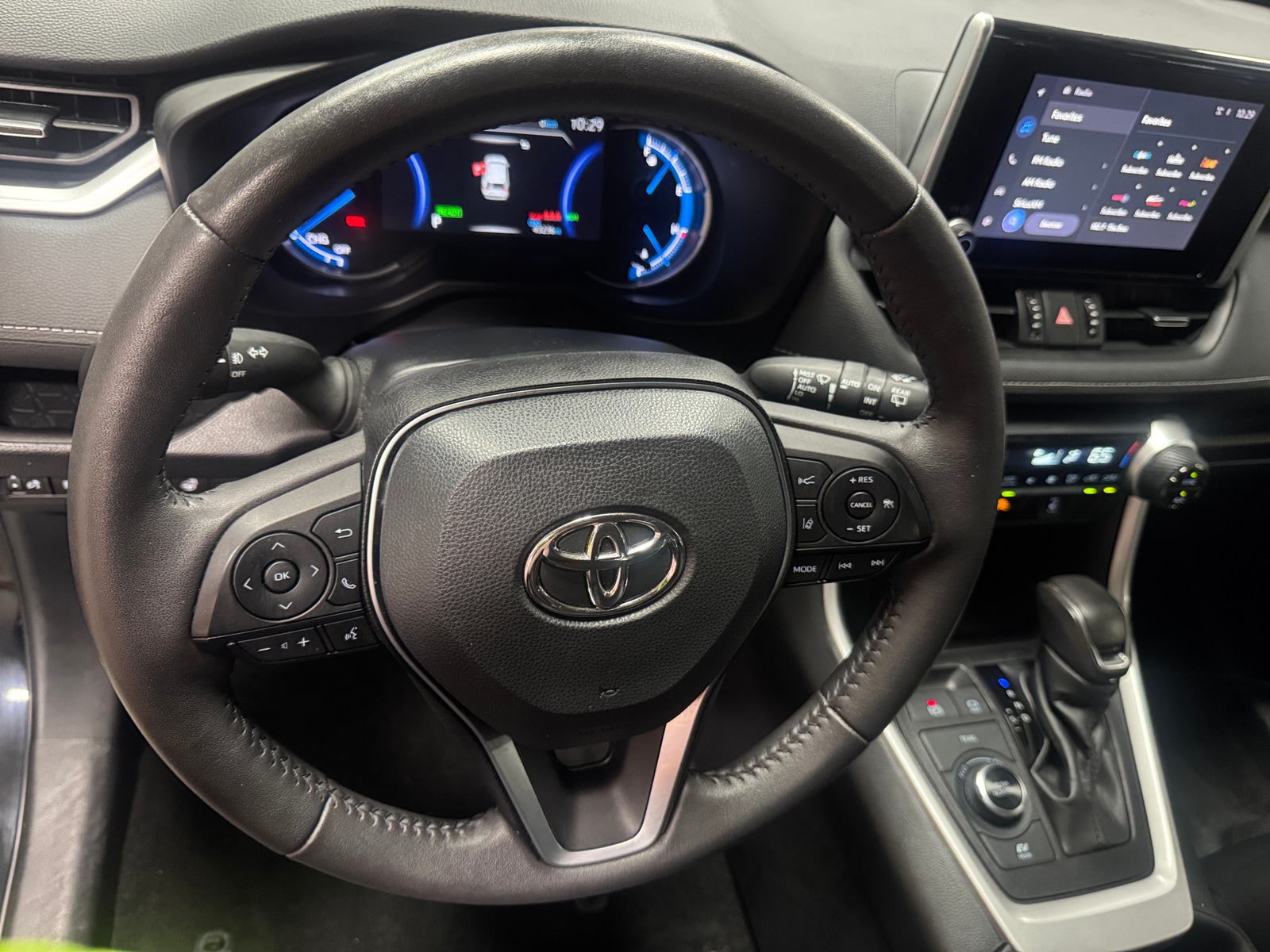 Thumbnail: 2023 Toyota RAV4 - 4