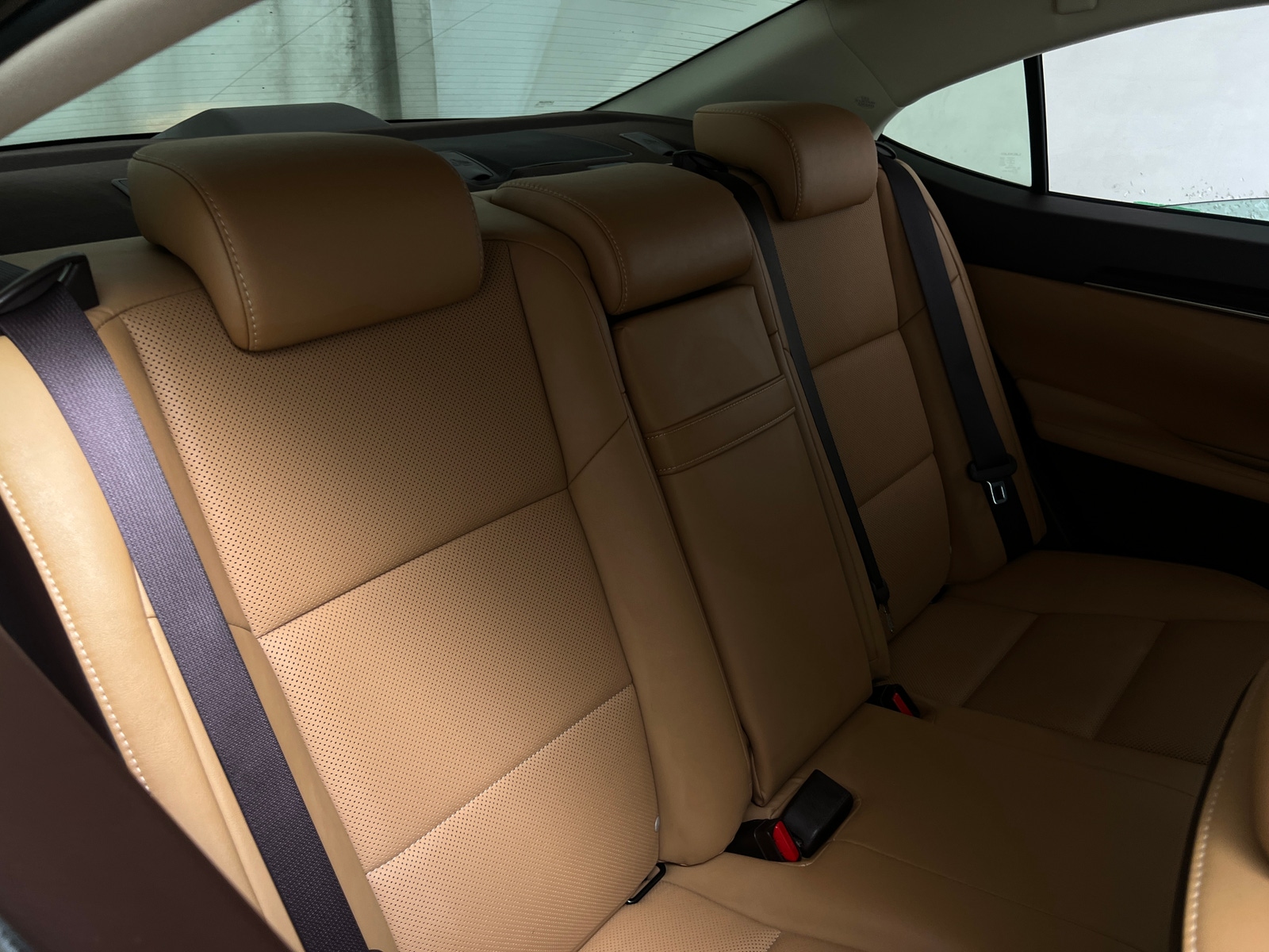 Thumbnail: 2017 Lexus ES - 5