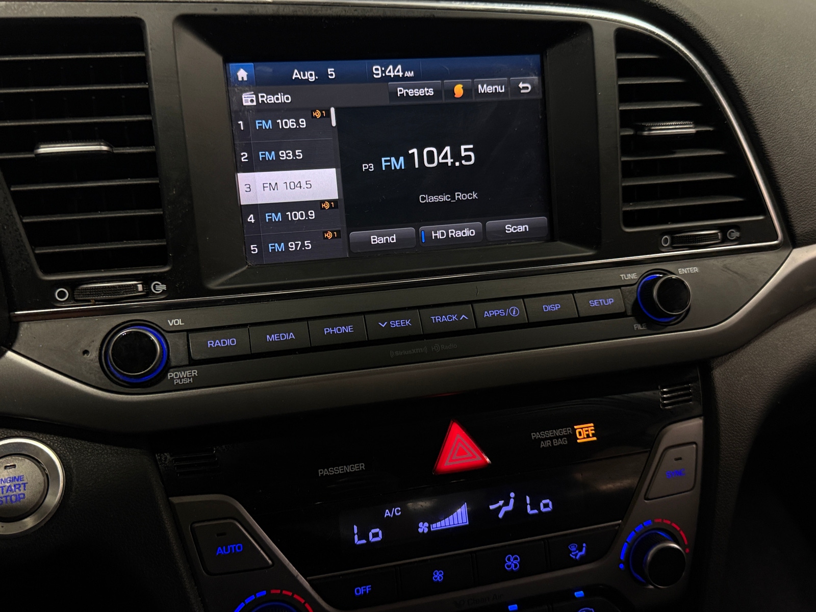 Thumbnail: 2018 Hyundai Elantra - 4