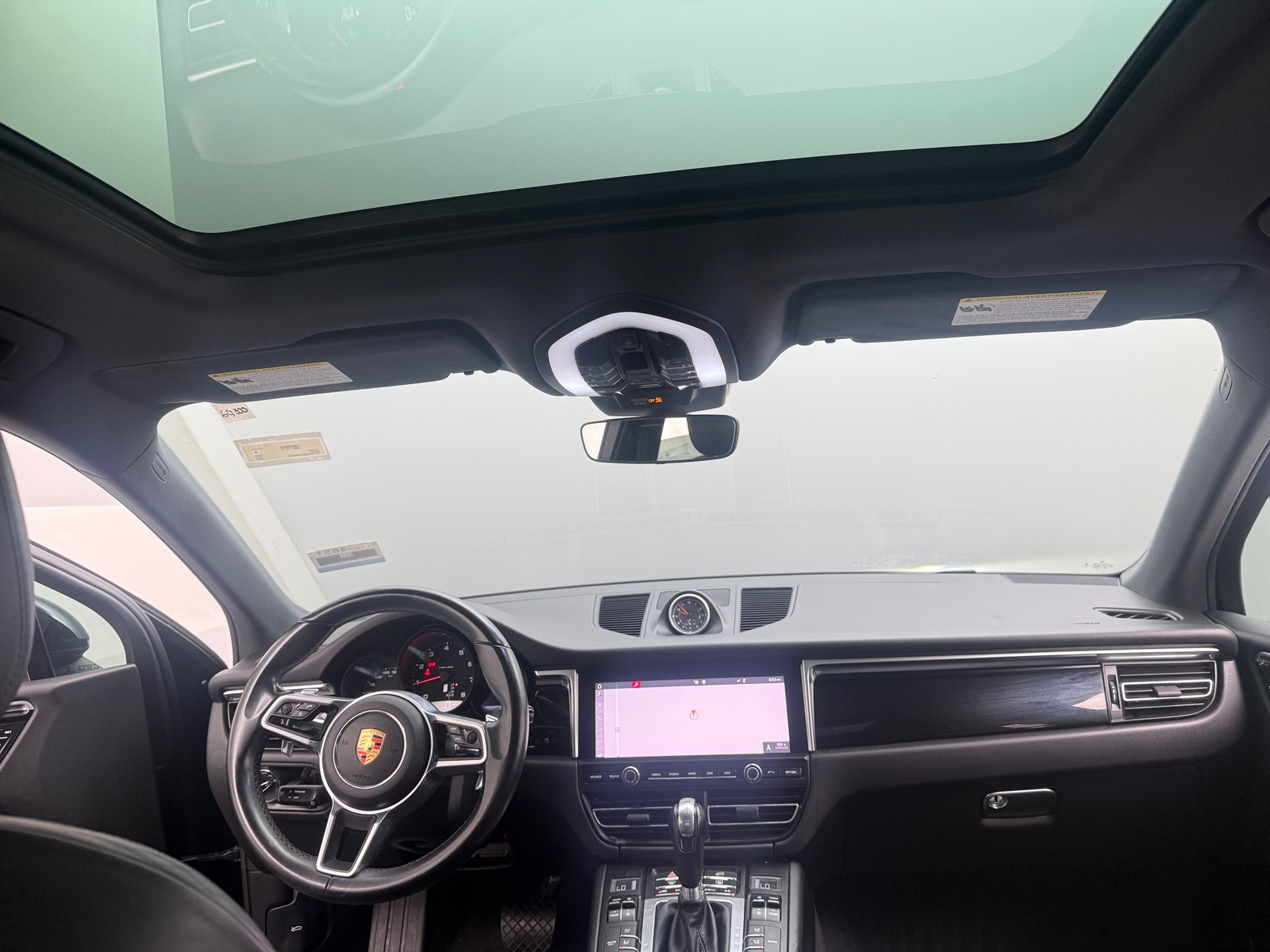 Thumbnail: 2019 Porsche Macan - 2