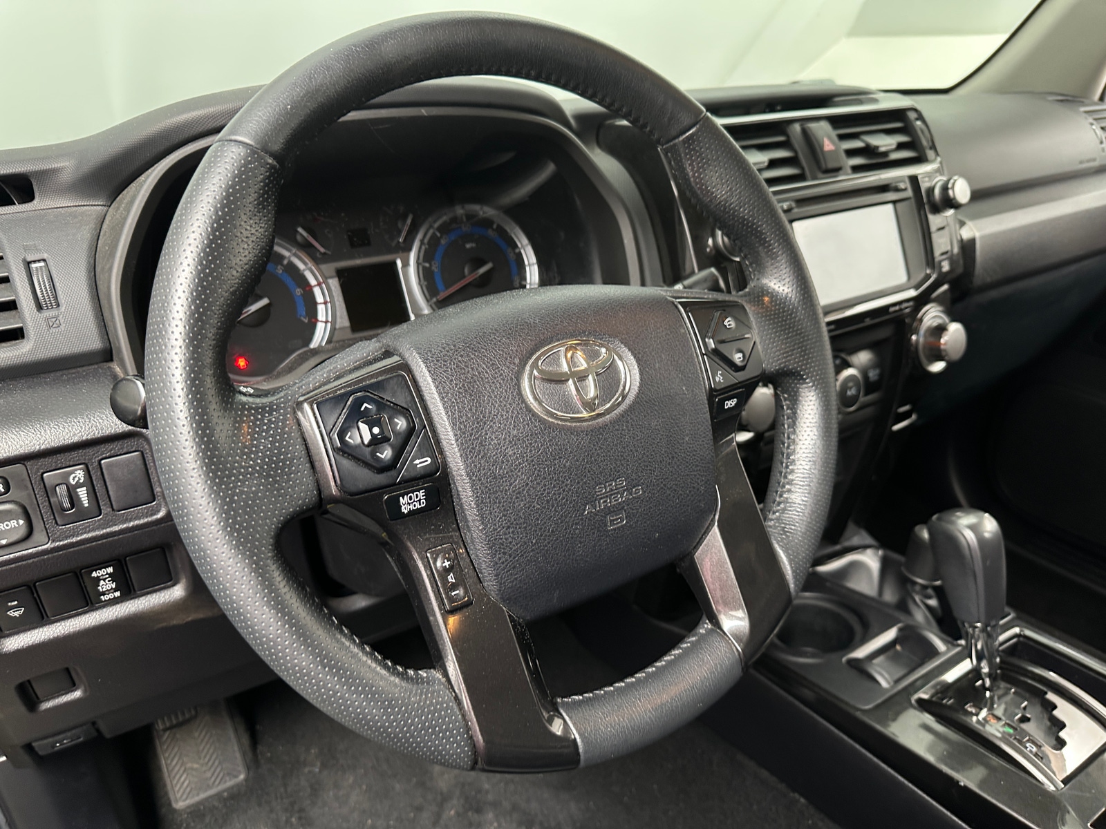 Thumbnail: 2016 Toyota 4Runner - 5