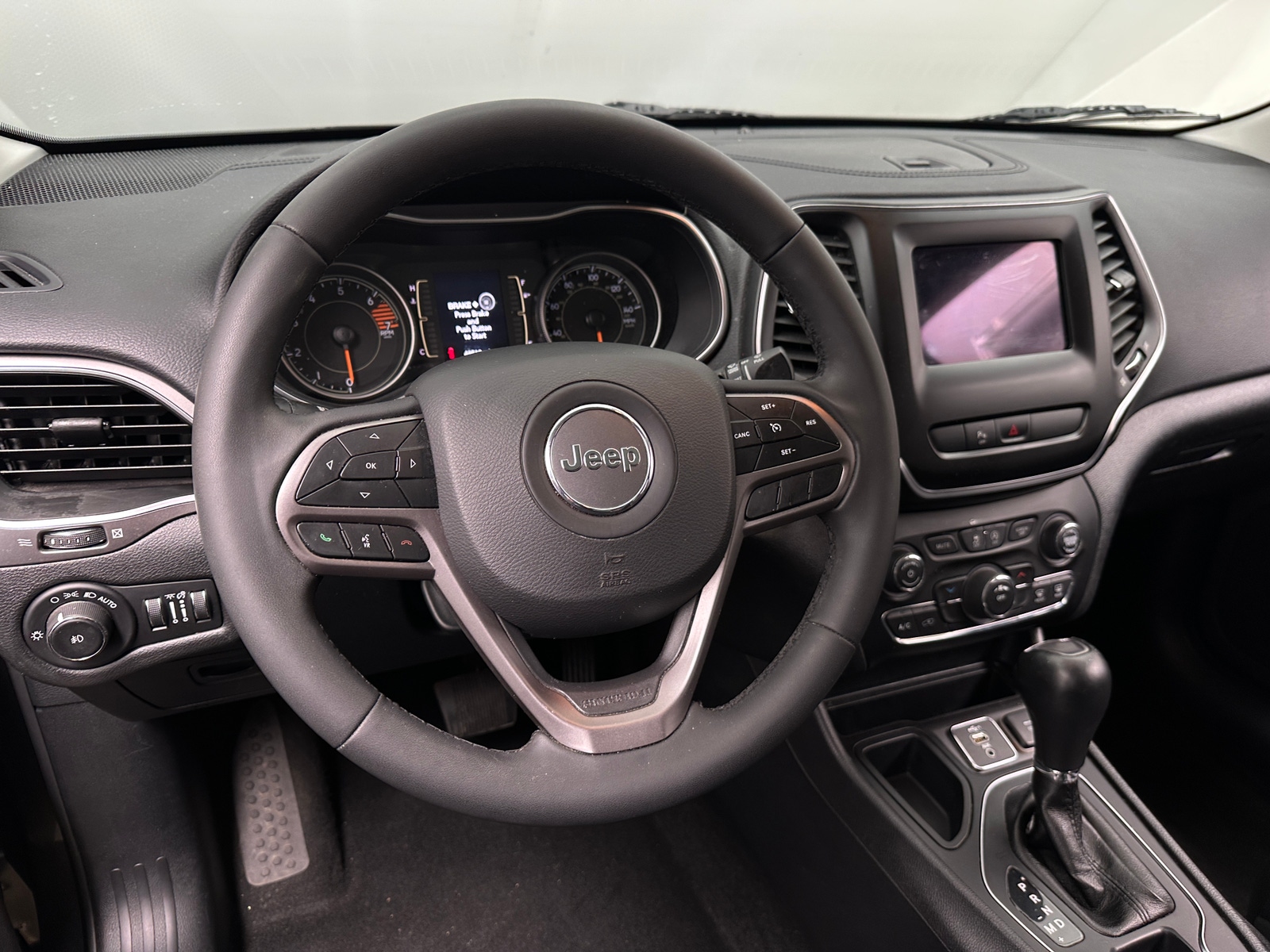 Thumbnail: 2020 Jeep Cherokee - 5