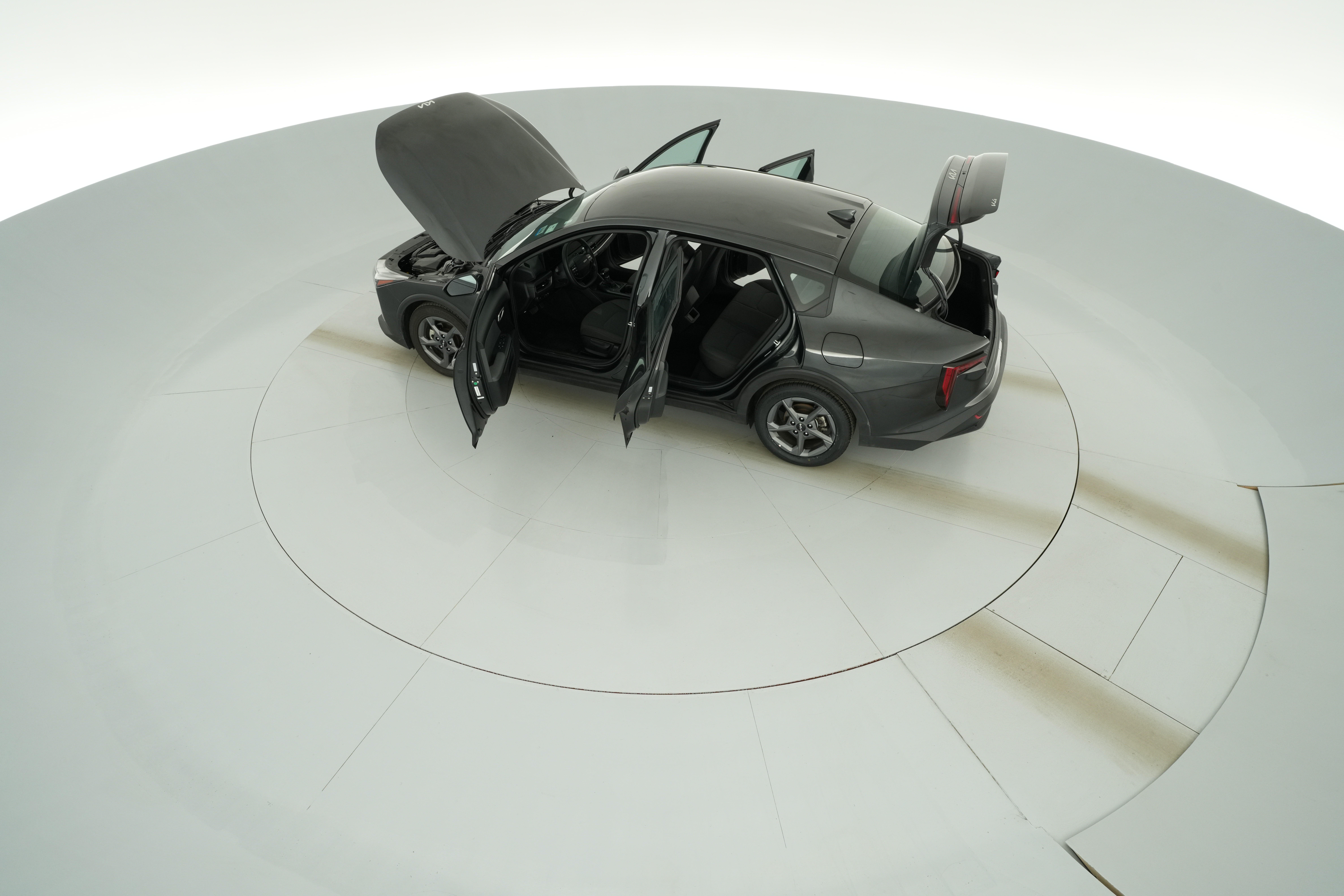 2025 Kia K4 LXS - Photo 46