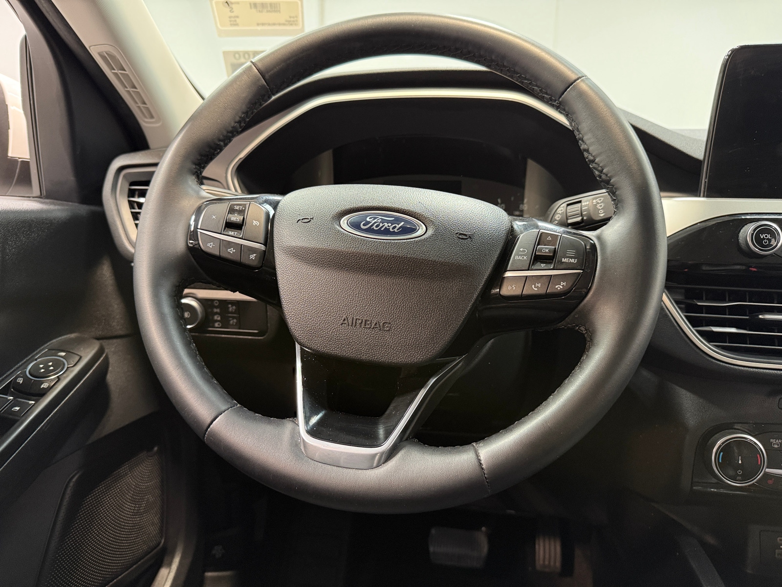 Thumbnail: 2022 Ford Escape - 4