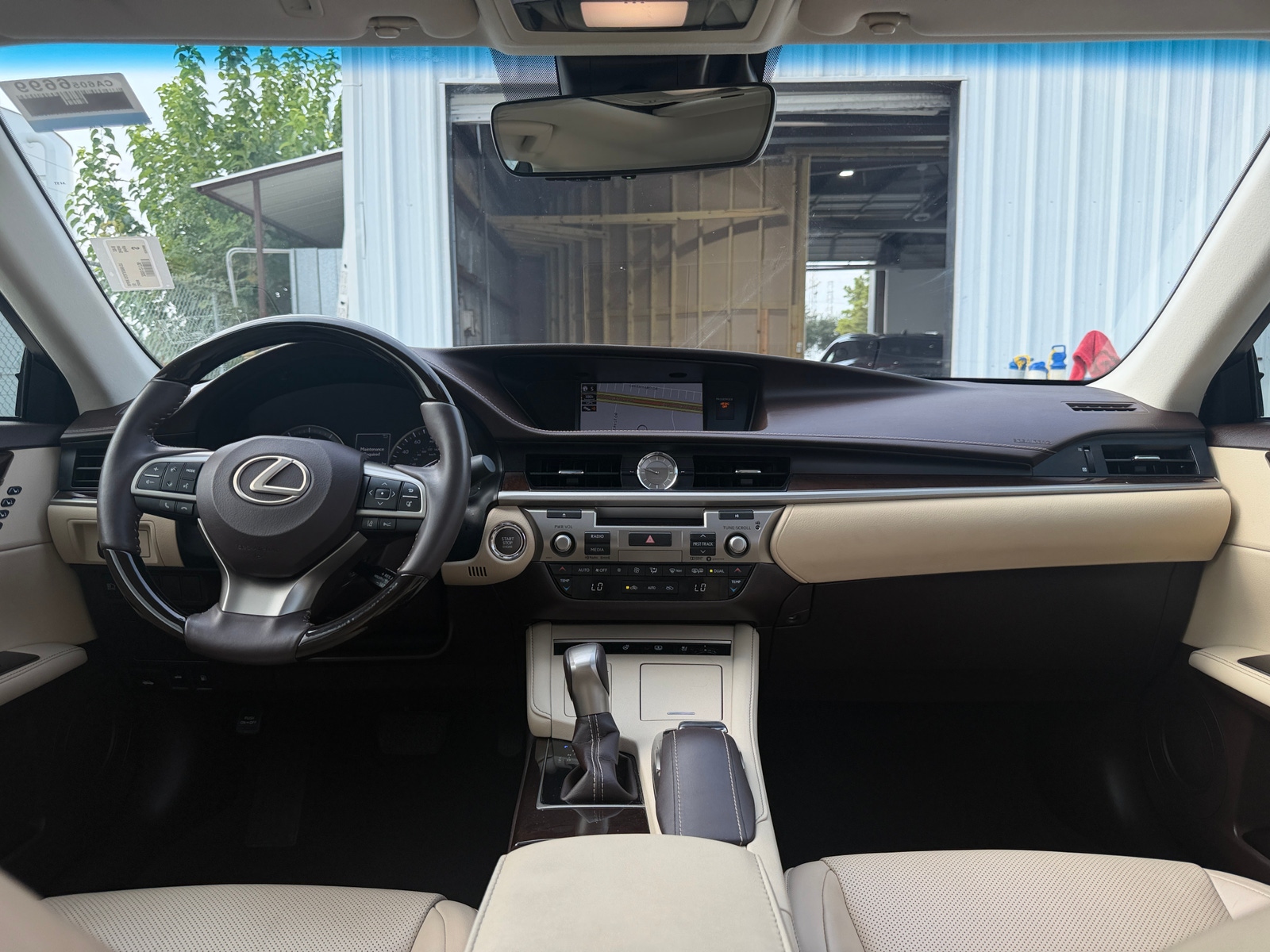 Thumbnail: 2018 Lexus ES - 2