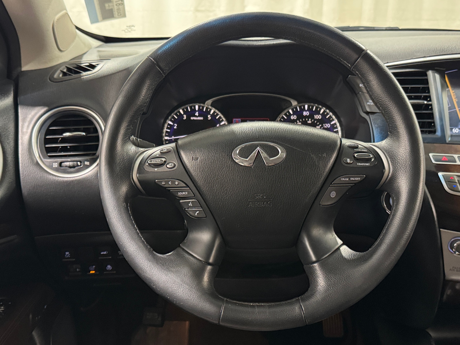 Thumbnail: 2014 INFINITI QX60 - 4