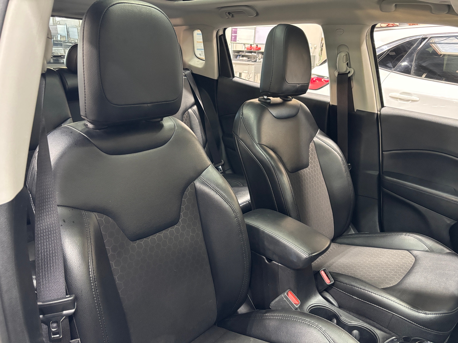 Thumbnail: 2020 Jeep Compass - 2