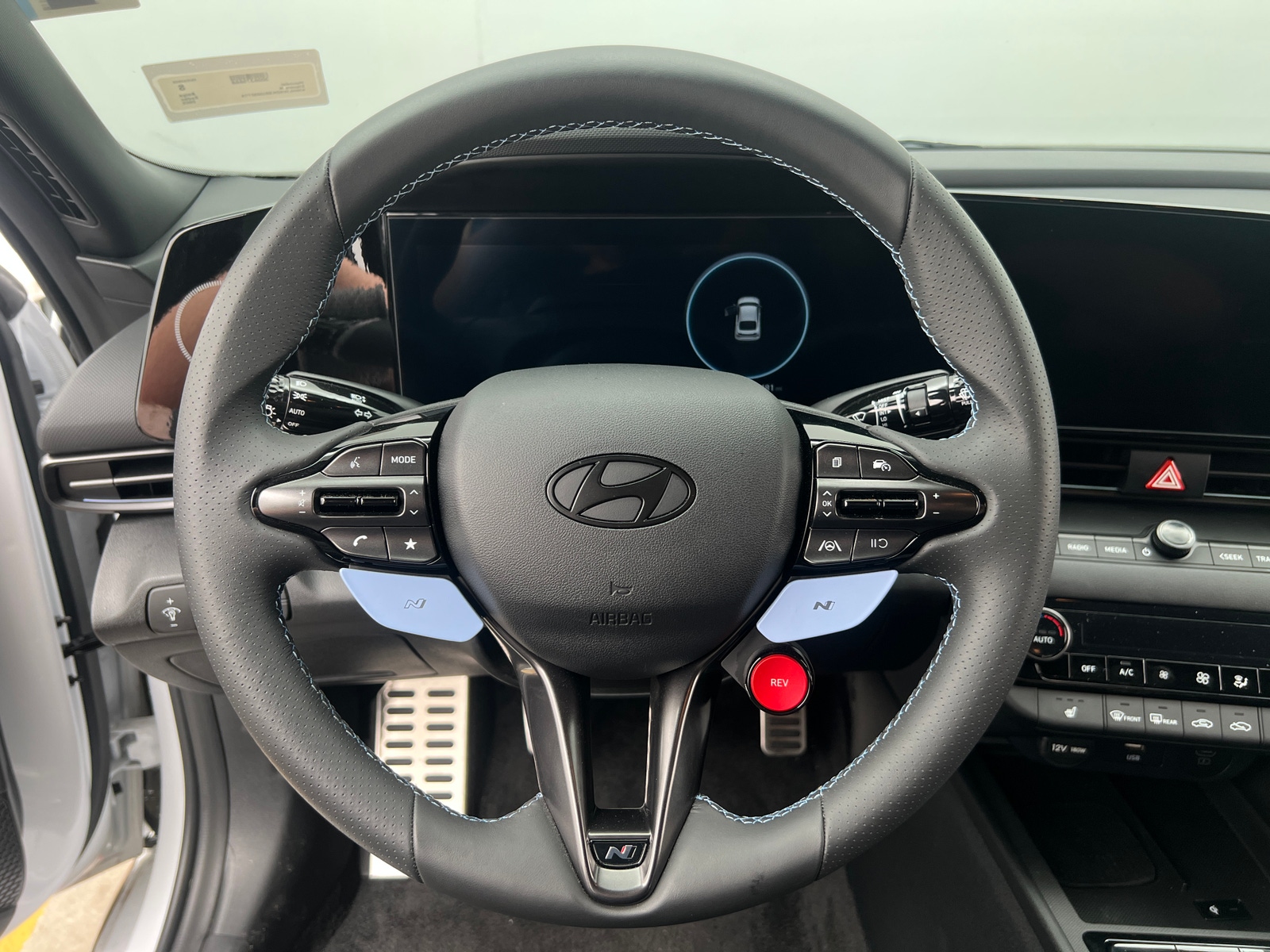 Thumbnail: 2025 Hyundai Elantra - 4