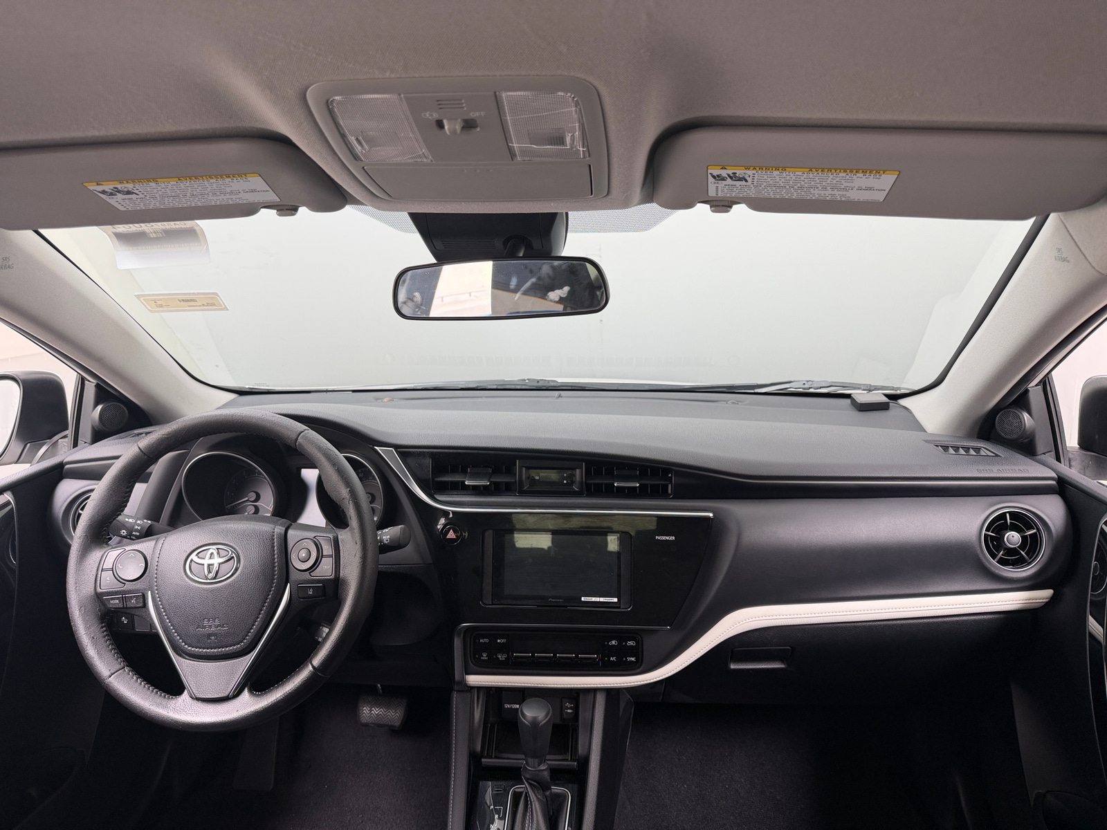 Thumbnail: 2017 Toyota Corolla iM - 3