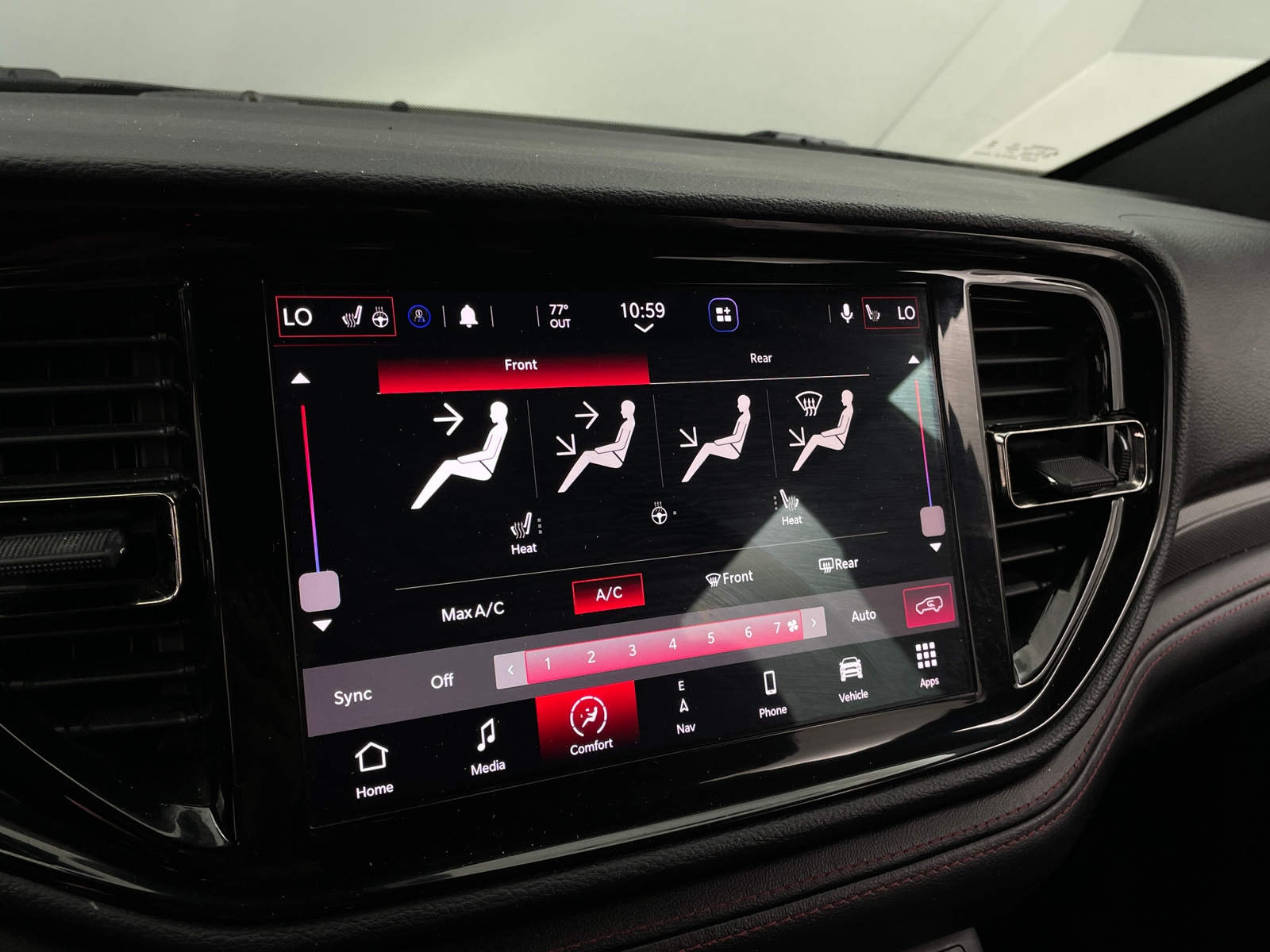 Thumbnail: 2022 Dodge Durango - 3