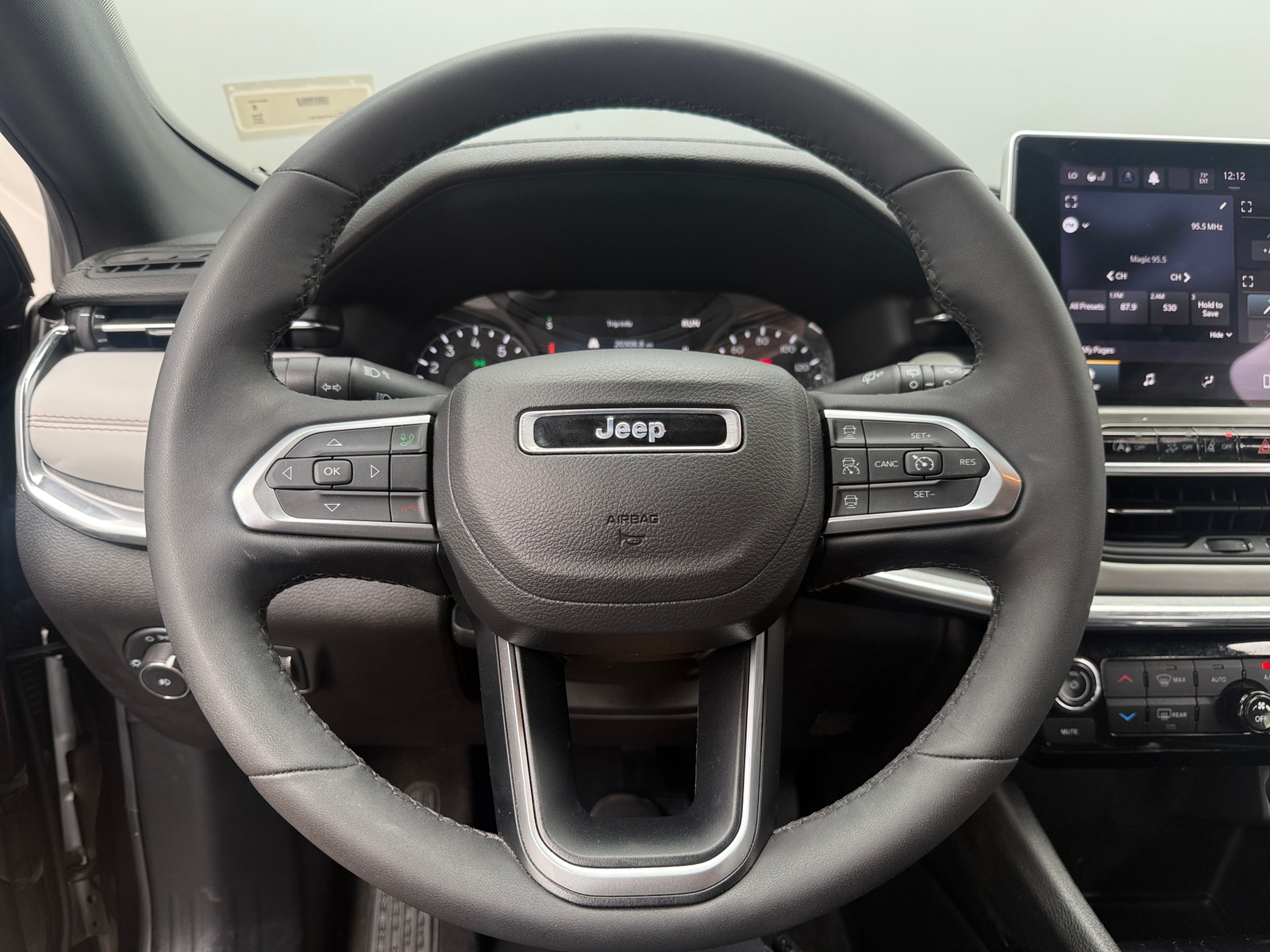Thumbnail: 2023 Jeep Compass - 4