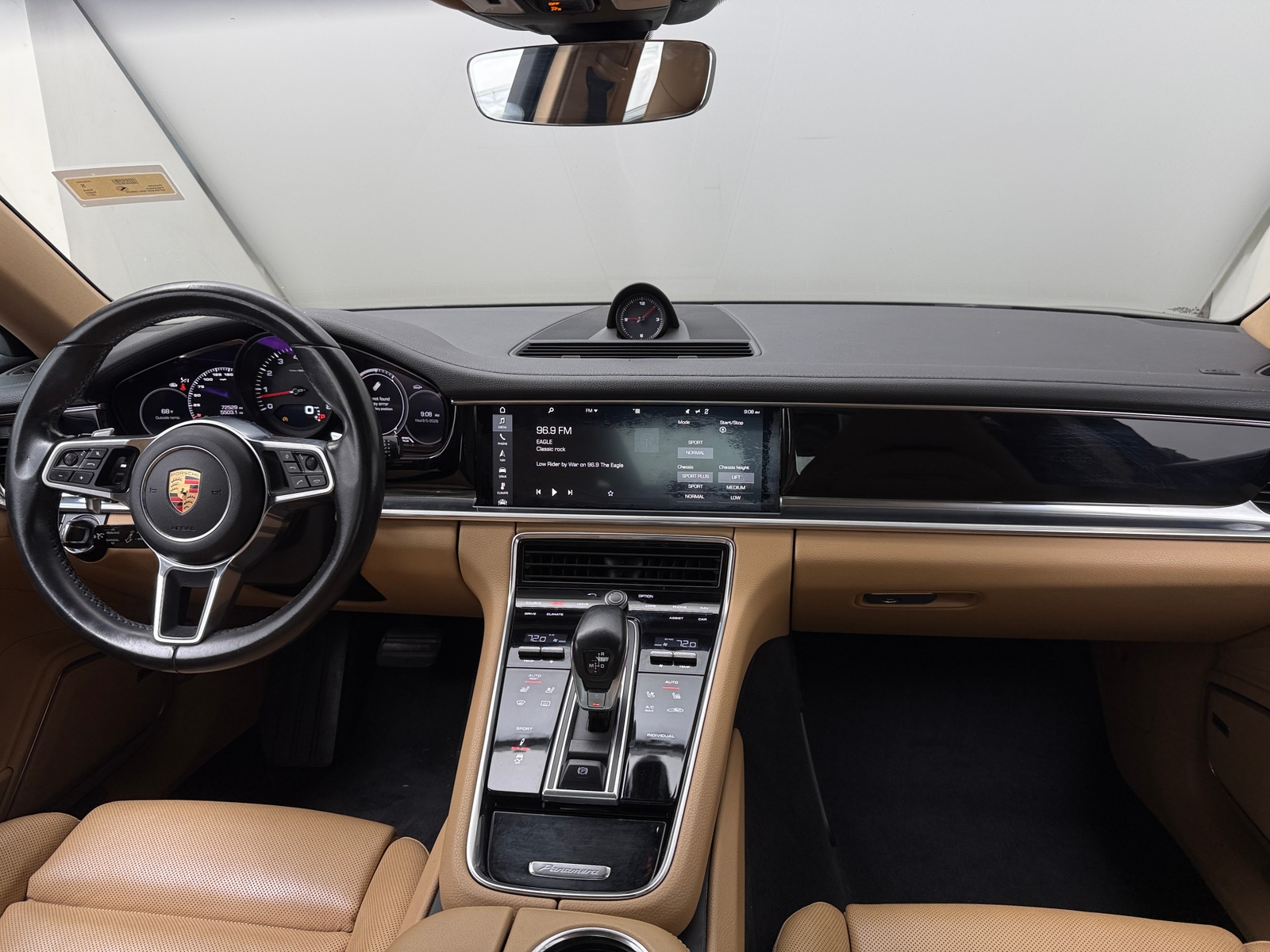 Thumbnail: 2017 Porsche Panamera - 2