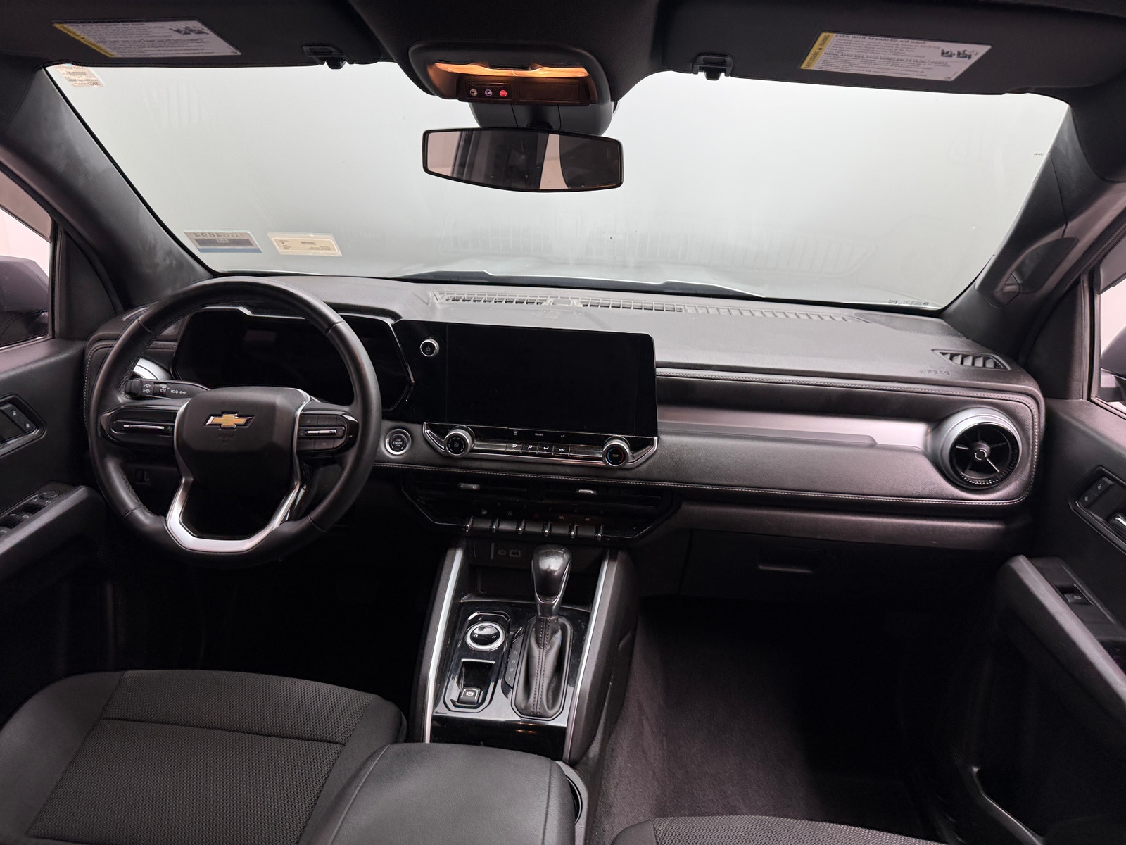 Thumbnail: 2024 Chevrolet Colorado - 3