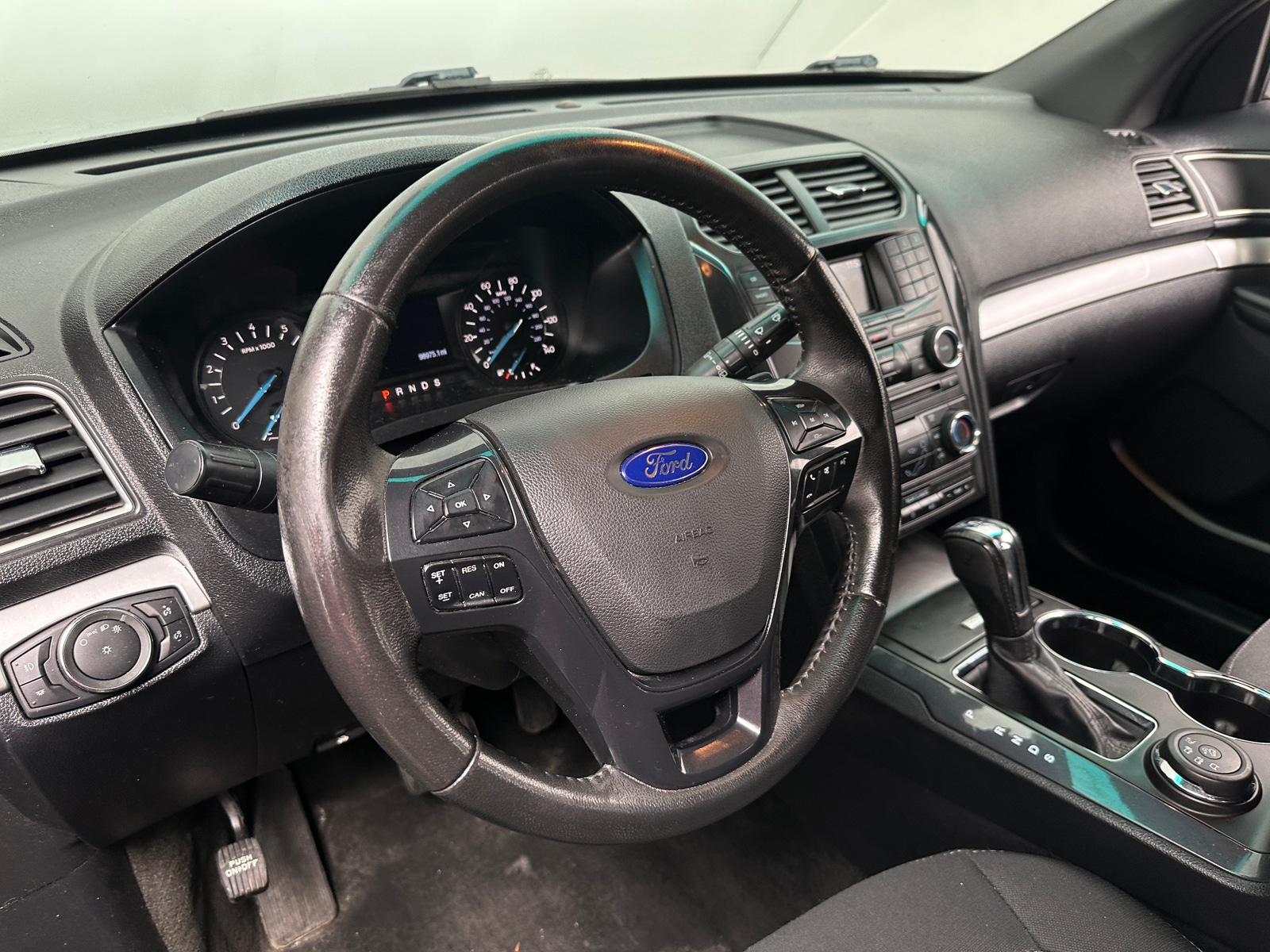 Thumbnail: 2016 Ford Explorer - 5