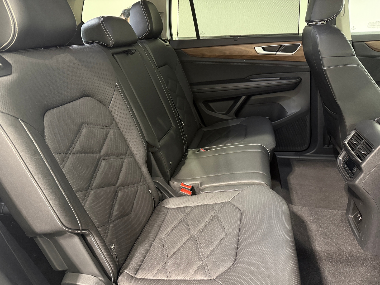 Thumbnail: 2026 Volkswagen Atlas - 5