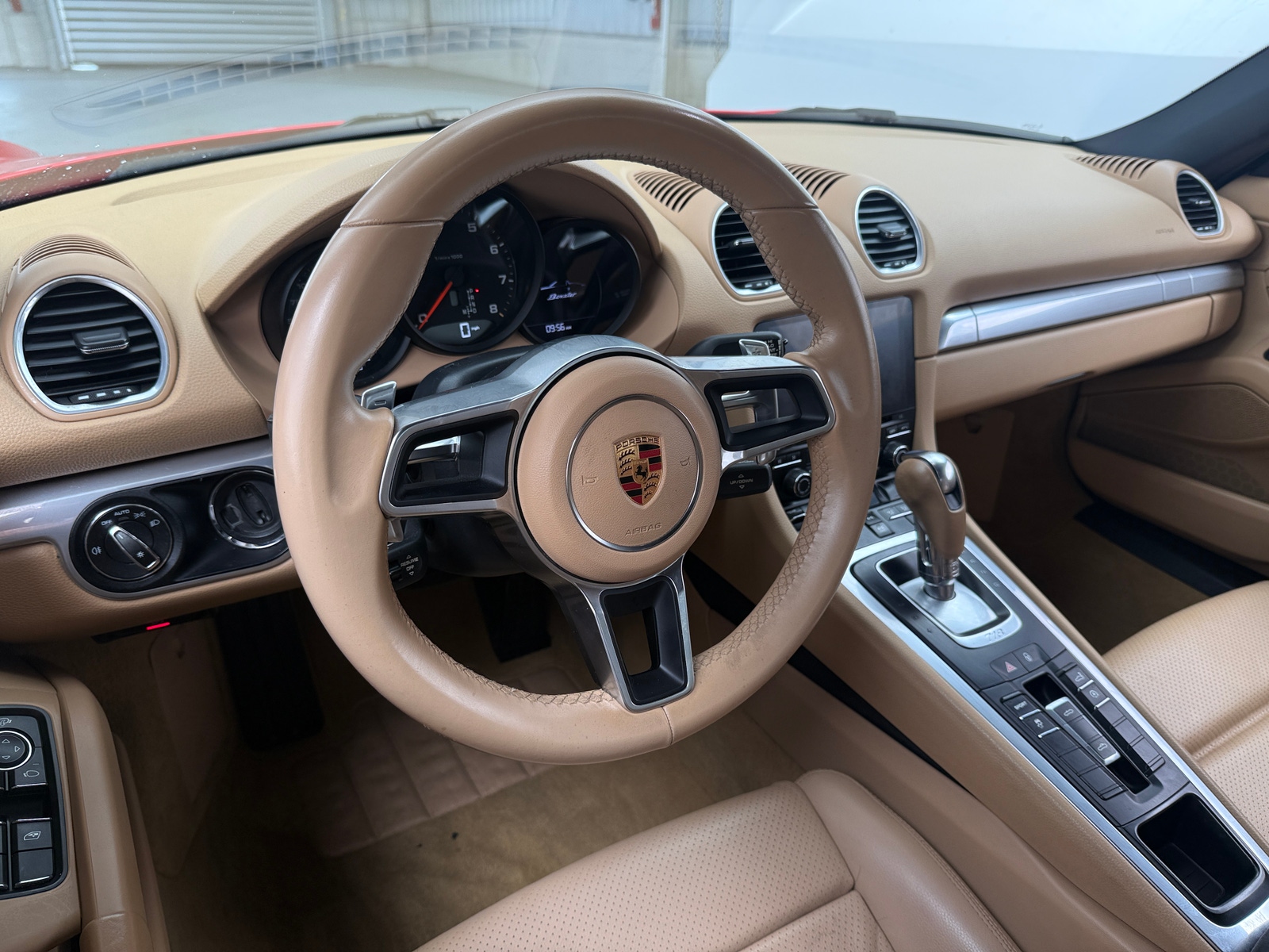 Thumbnail: 2017 Porsche 718 Boxster - 5