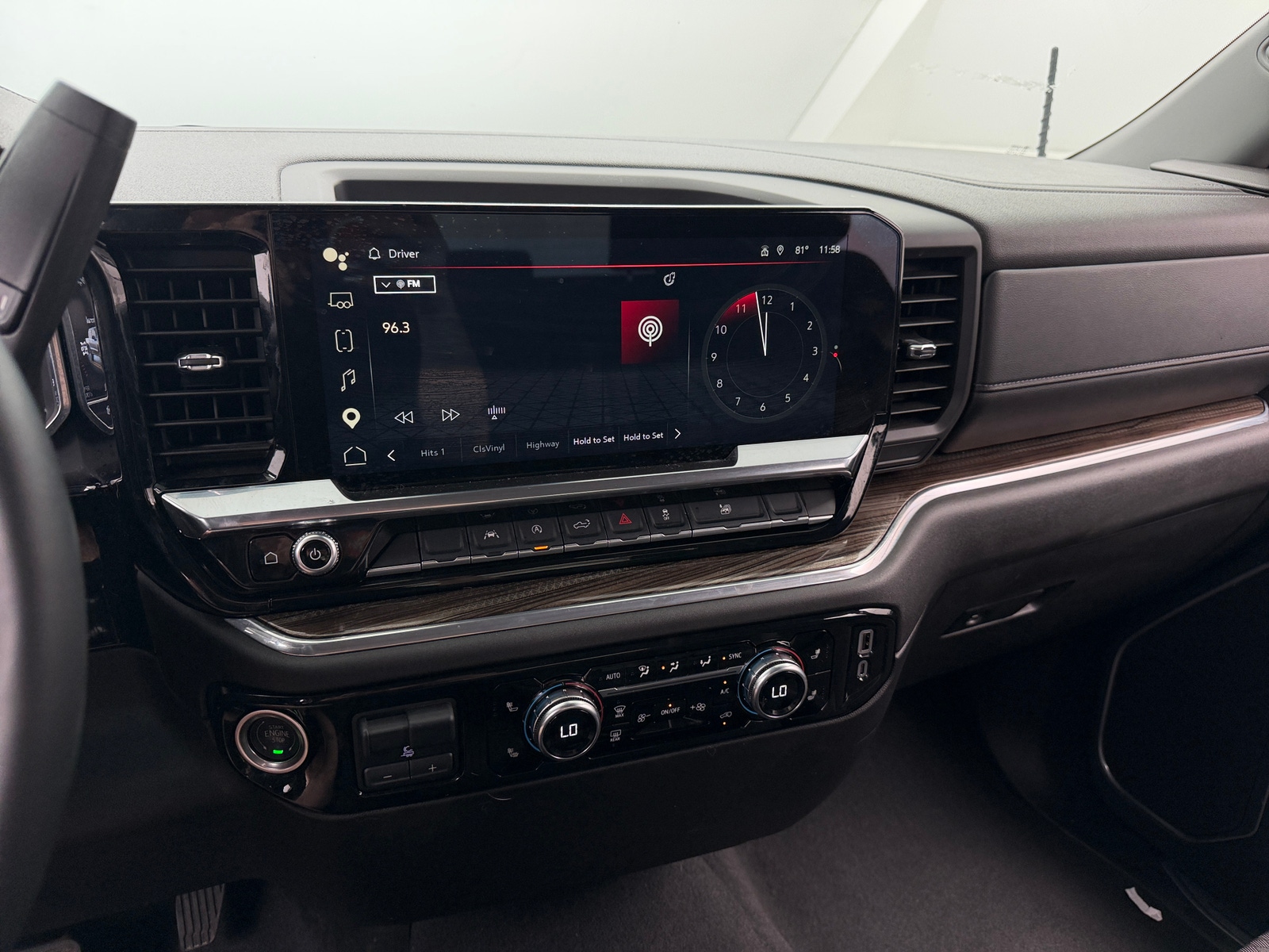 Thumbnail: 2025 GMC Sierra 1500 - 4