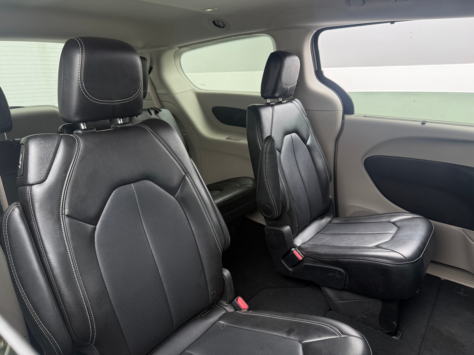 Thumbnail: 2024 Chrysler Pacifica - 5