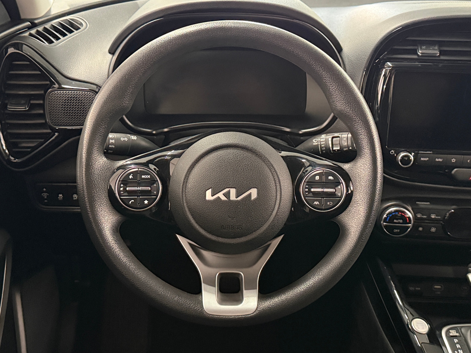 Thumbnail: 2023 Kia Soul - 5