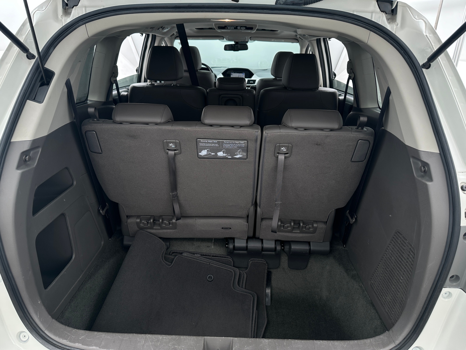 Thumbnail: 2016 Honda Odyssey - 6