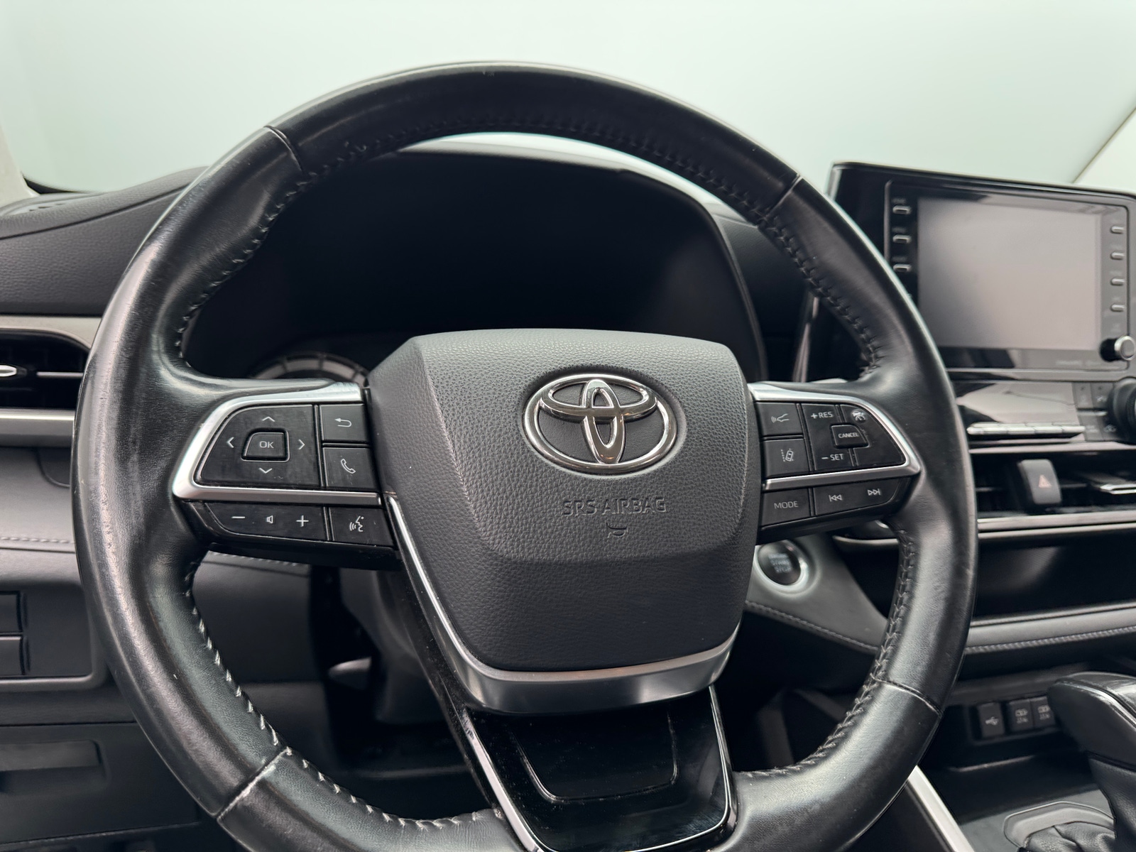 Thumbnail: 2021 Toyota Highlander - 5