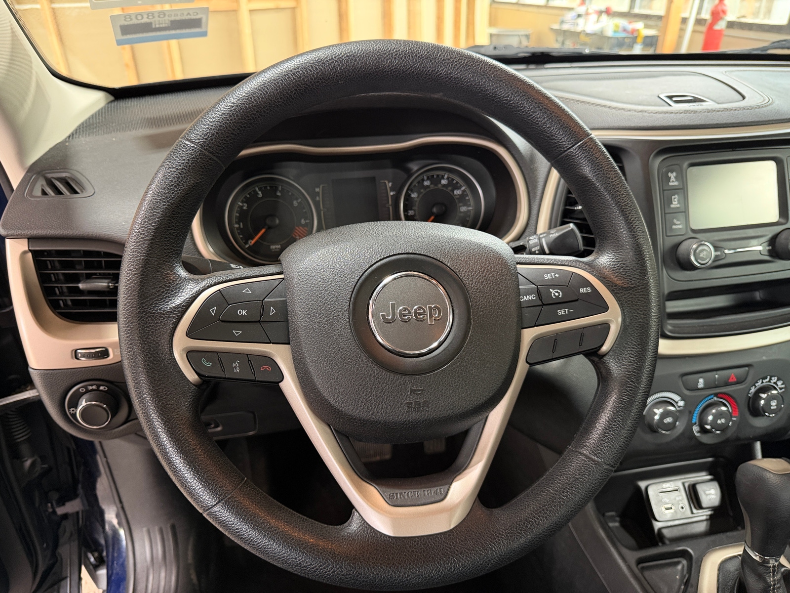 Thumbnail: 2015 Jeep Cherokee - 5
