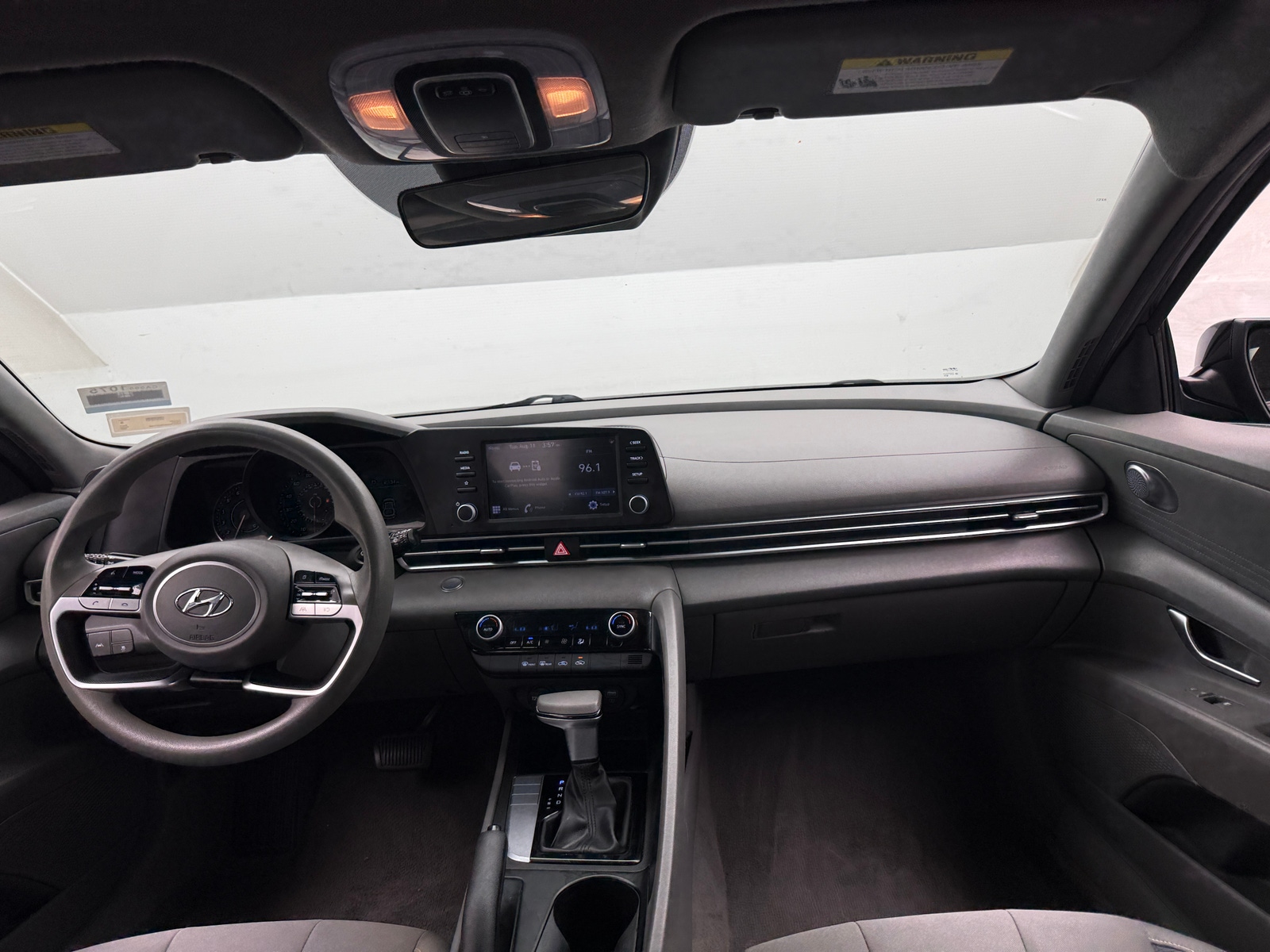 Thumbnail: 2022 Hyundai Elantra - 3