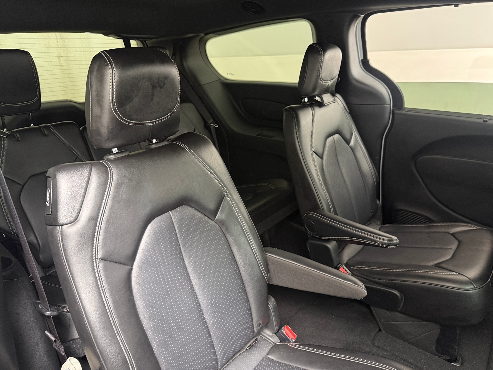 Thumbnail: 2025 Chrysler Pacifica - 5