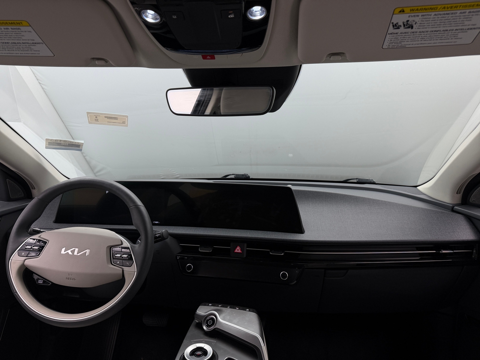 Thumbnail: 2024 Kia EV6 - 2