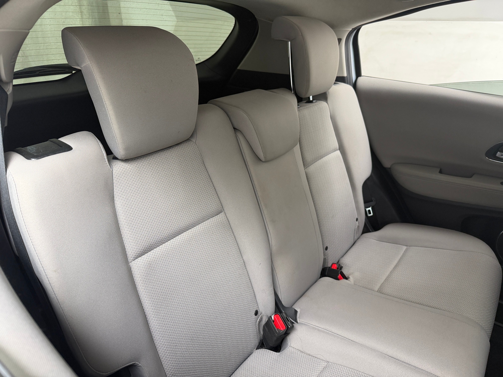Thumbnail: 2016 Honda HR-V - 6