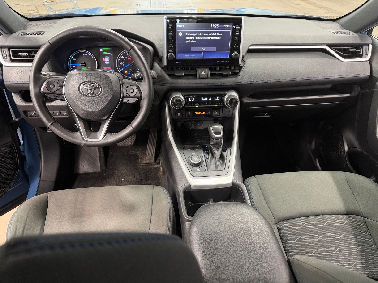 Thumbnail: 2022 Toyota RAV4 - 3