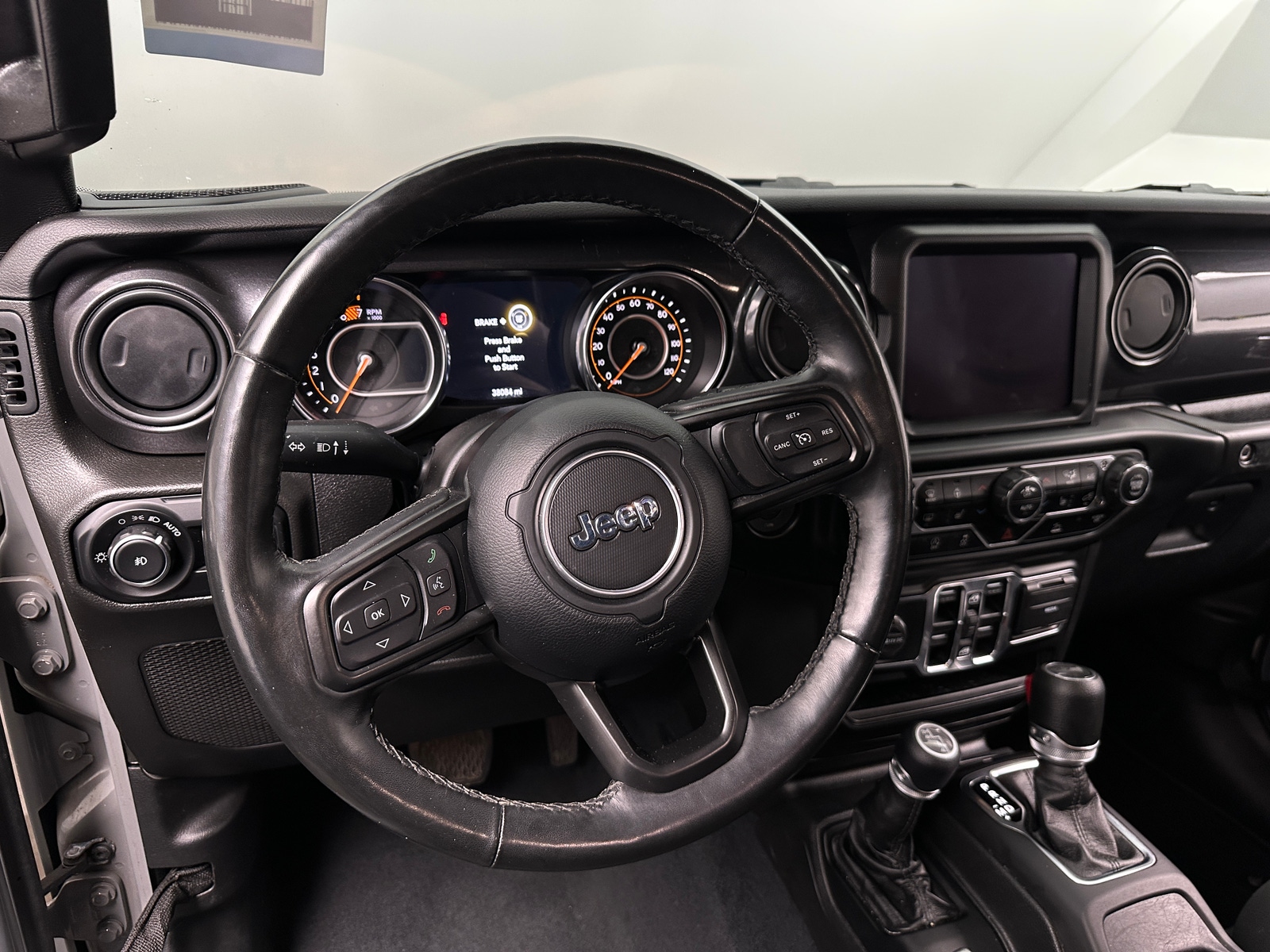 Thumbnail: 2022 Jeep Wrangler - 5