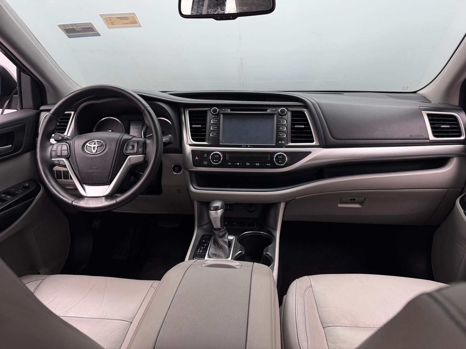 Thumbnail: 2015 Toyota Highlander - 3