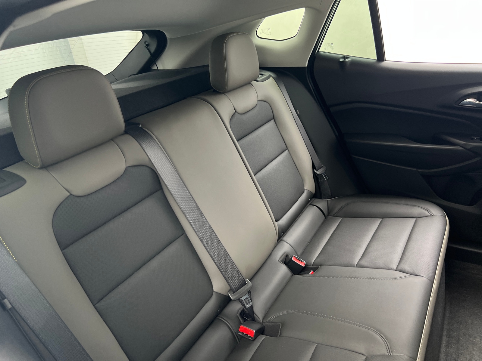 Thumbnail: 2025 Chevrolet Trax - 5