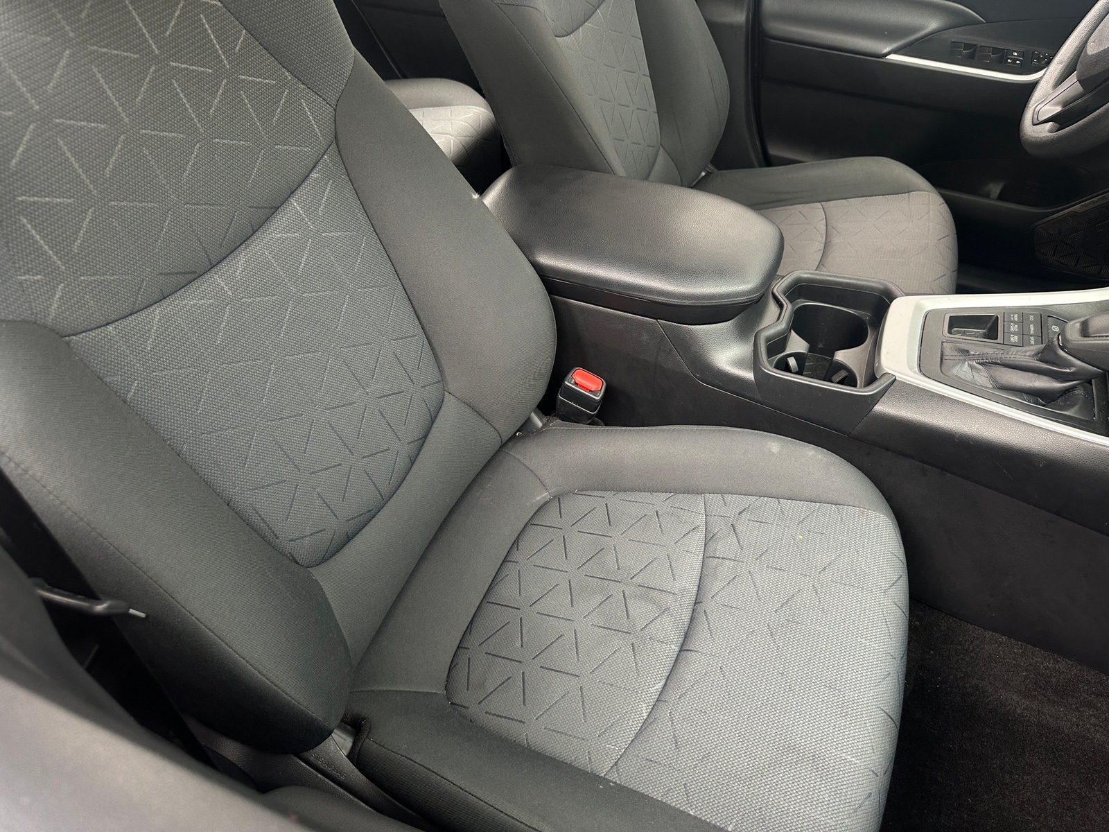 Thumbnail: 2020 Toyota RAV4 - 2