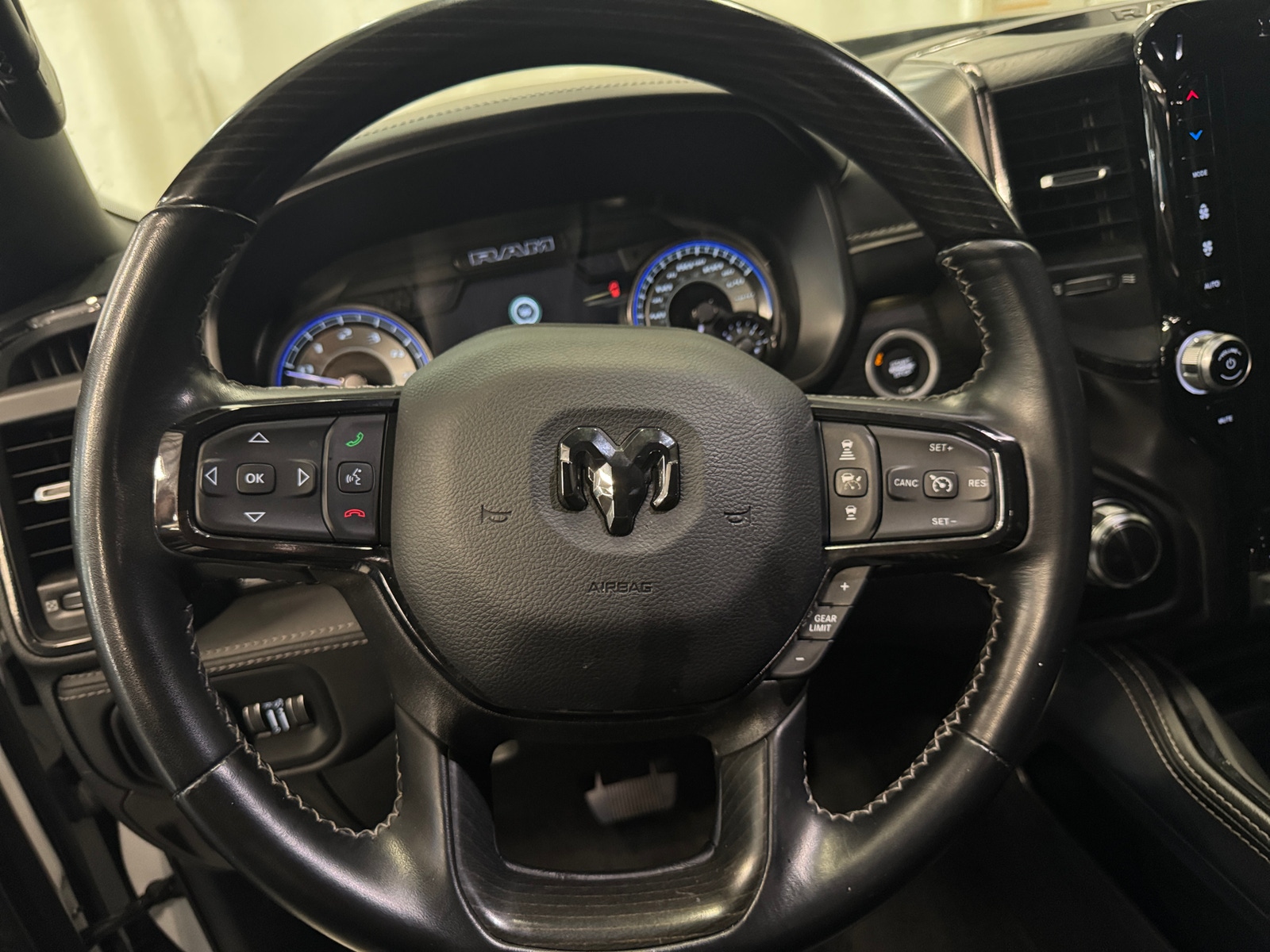 Thumbnail: 2022 RAM 1500 - 4