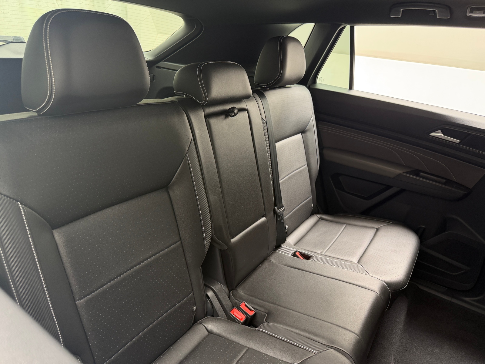 Thumbnail: 2023 Volkswagen Atlas - 5