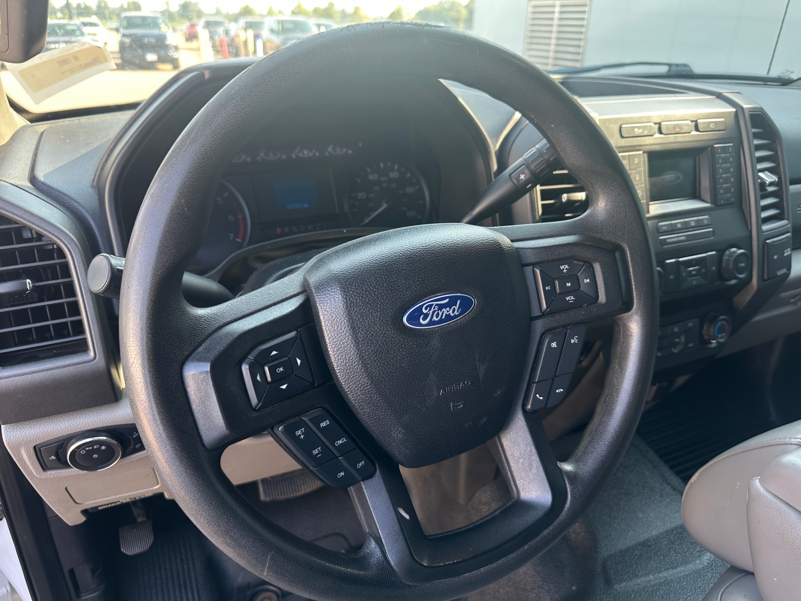 Thumbnail: 2020 Ford Econoline - 5