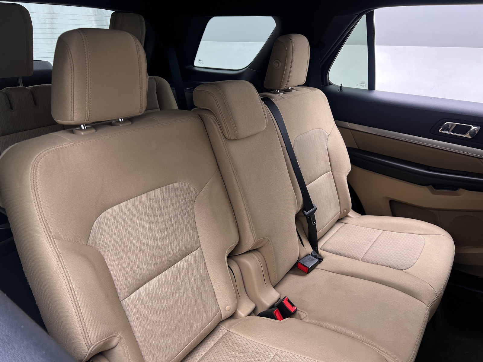 Thumbnail: 2016 Ford Explorer - 6