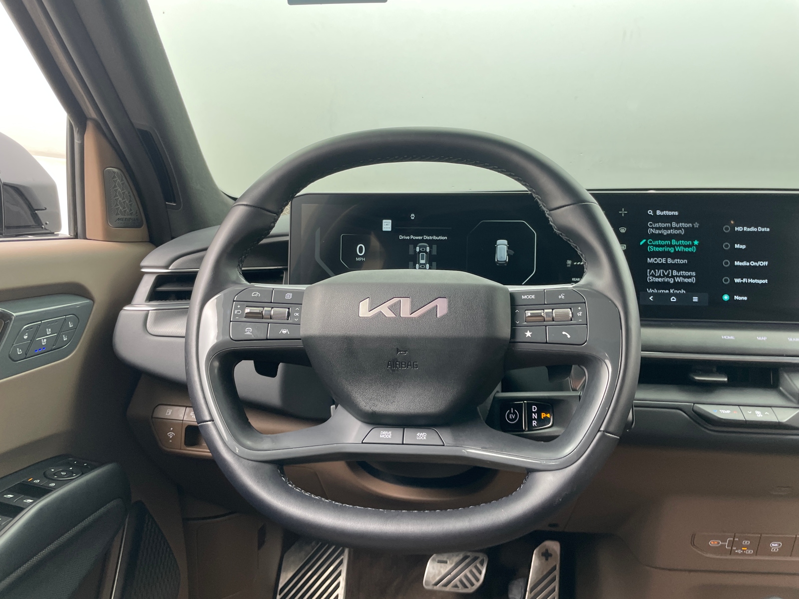 Thumbnail: 2024 Kia EV9 - 4